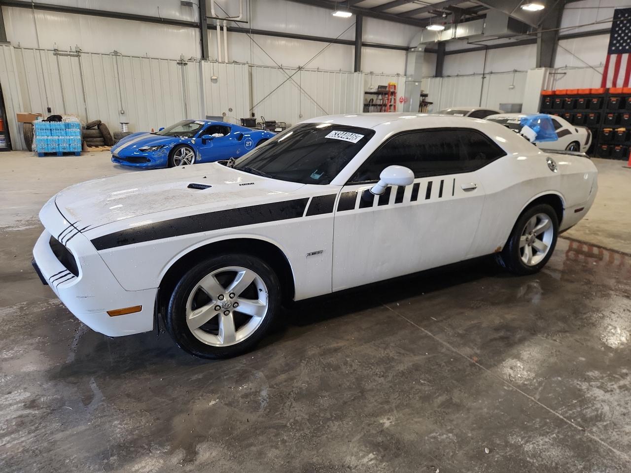 2011 Dodge Challenger White vin: 2B3CJ4DG9BH596234 Damage: Left Front Door, Dent(S) W/ Paint Dmg, 1 To 2 Inches