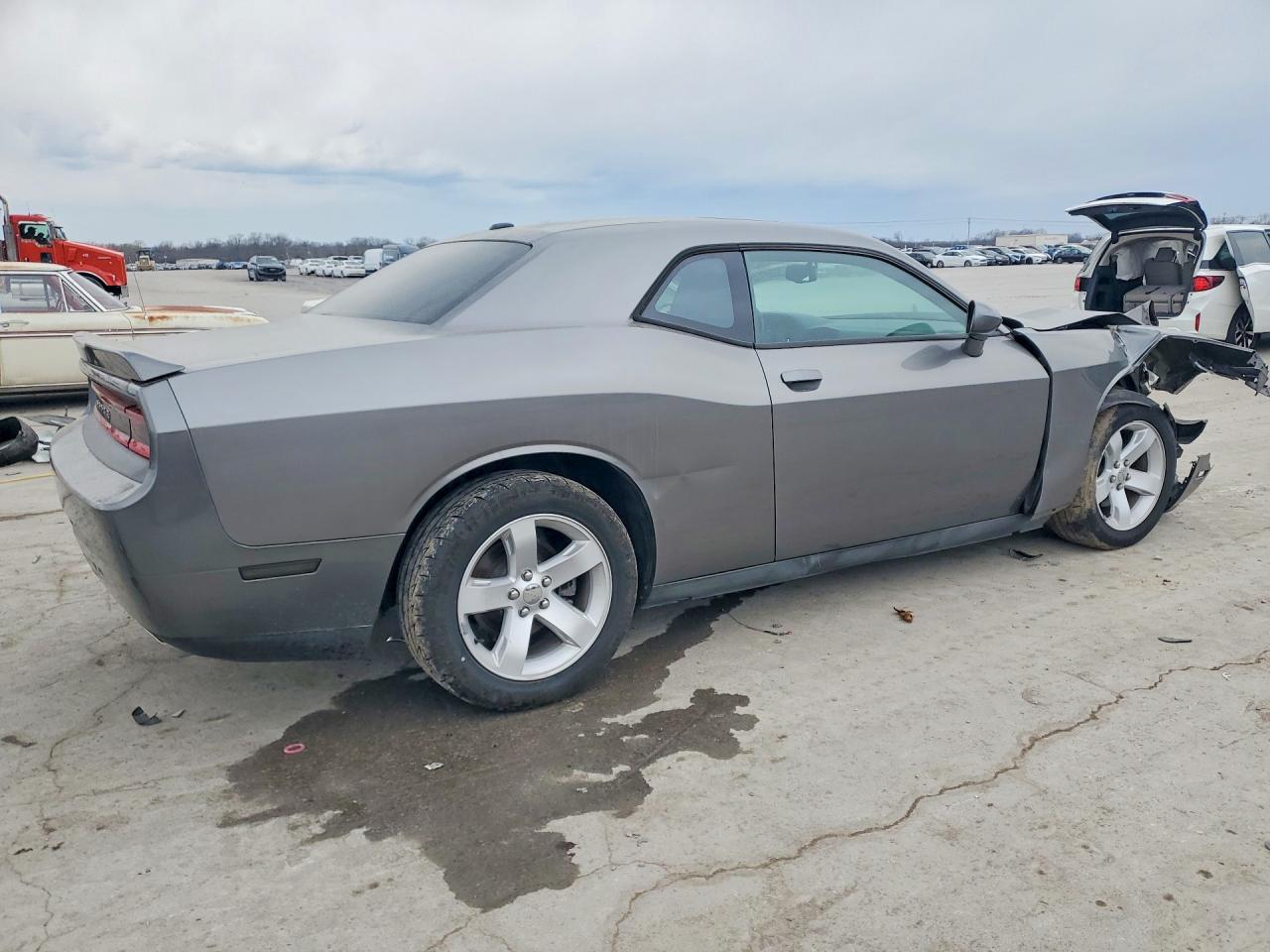 2011 Dodge Challenger Gray vin: 2B3CJ4DG9BH602808