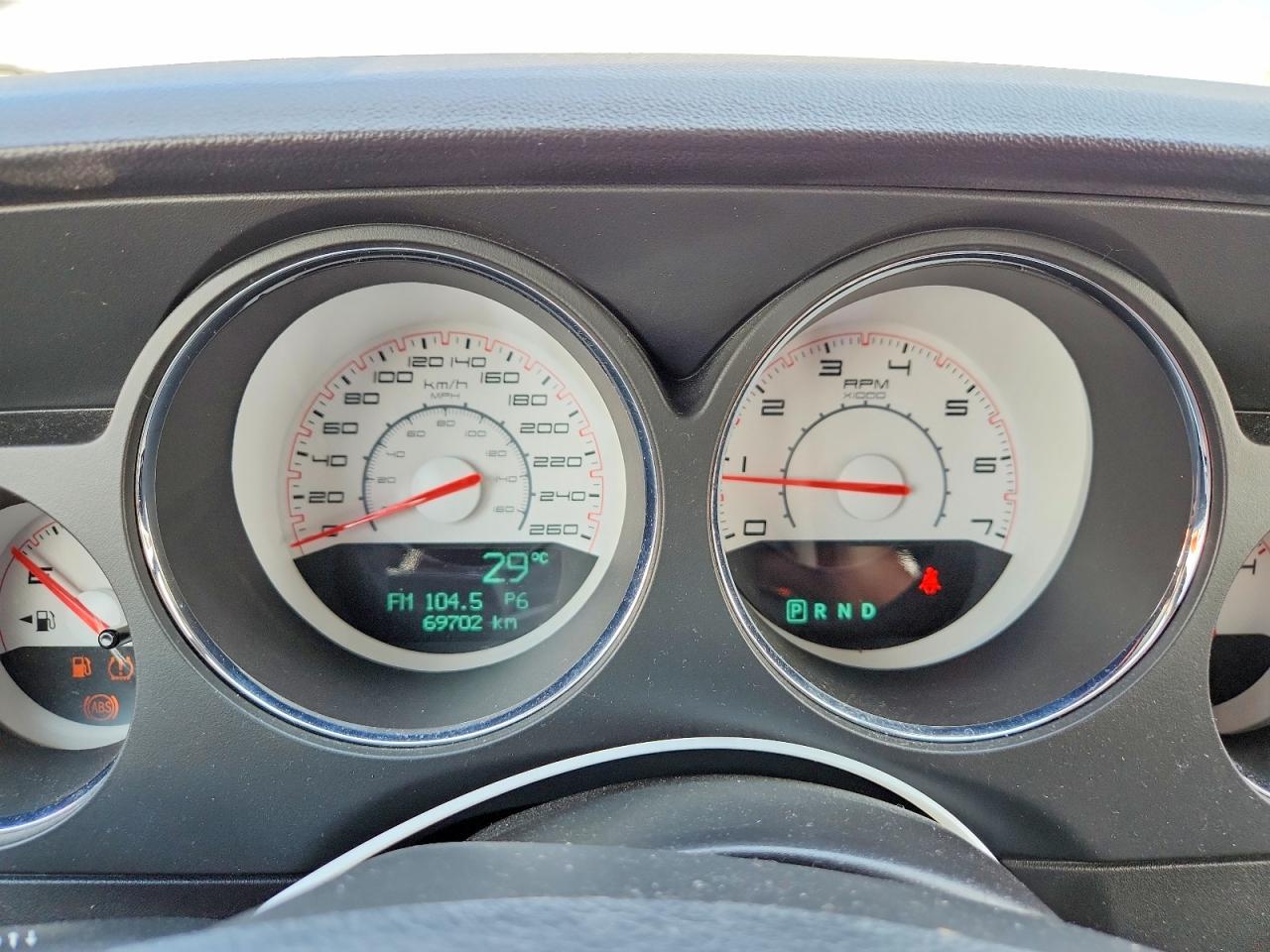 2011 Dodge Challenger Orange vin: 2B3CJ4DGXBH590328