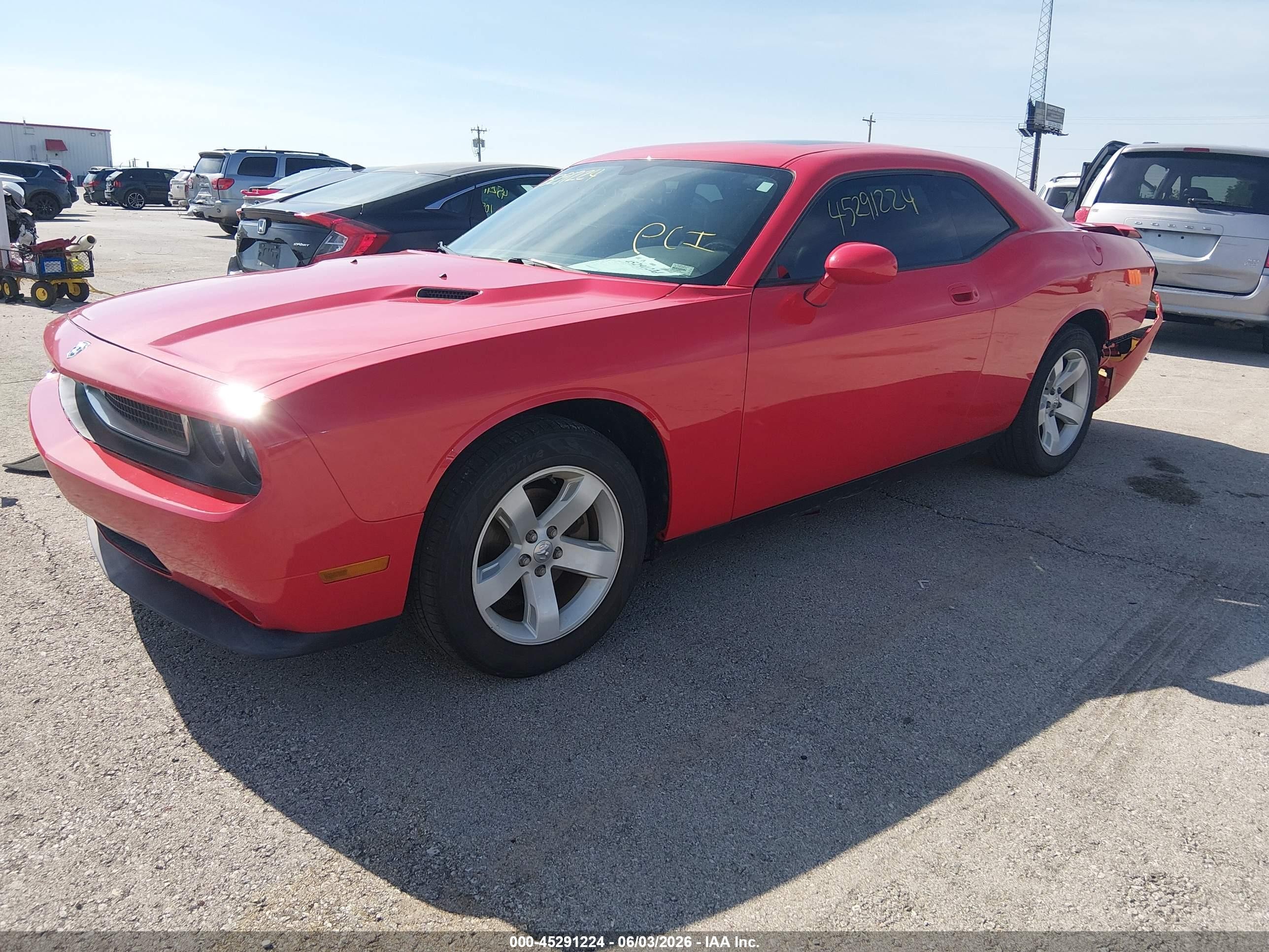 2010 Dodge Challenger Se Красный vin: 2B3CJ4DV0AH137414