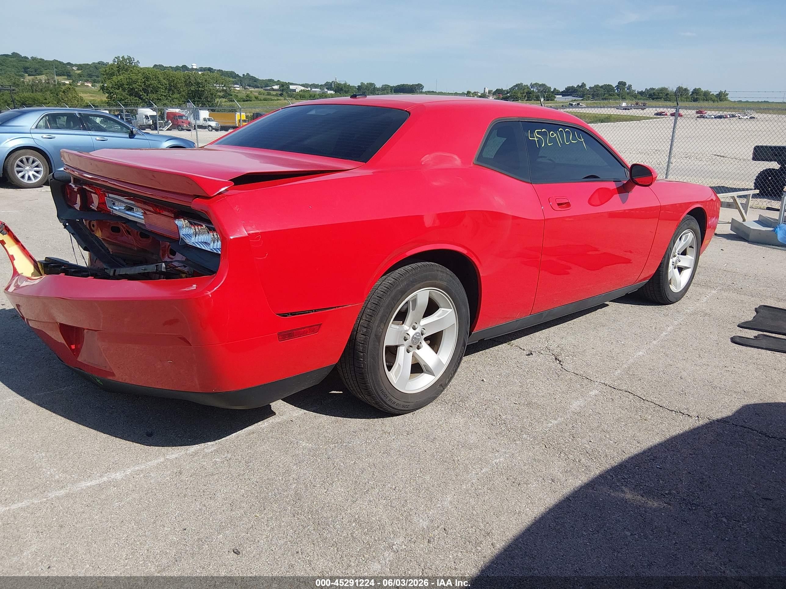 2010 Dodge Challenger Se Красный vin: 2B3CJ4DV0AH137414