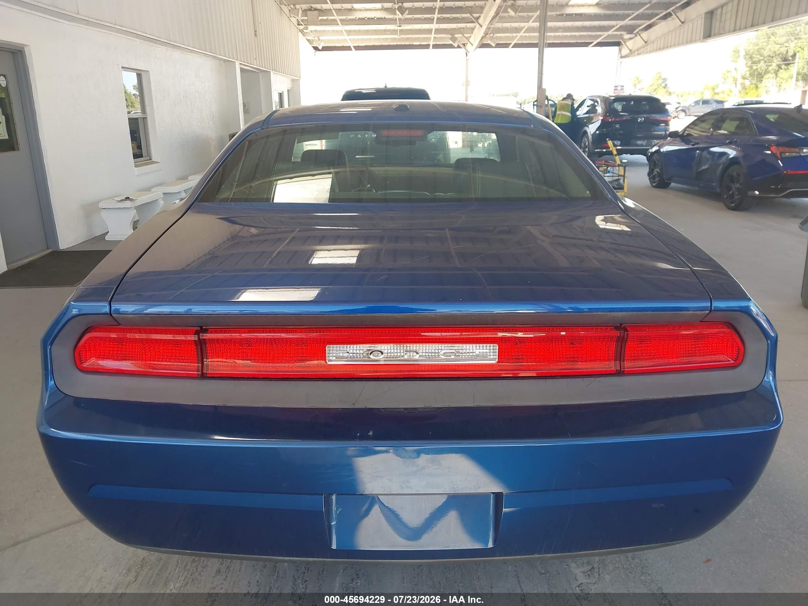 2010 Dodge Challenger Se Blue vin: 2B3CJ4DV1AH205851