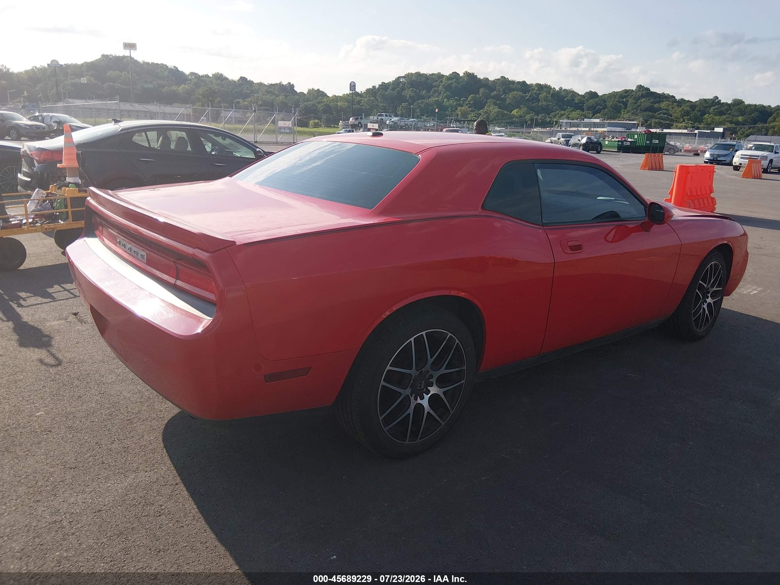 2010 Dodge Challenger Se Red vin: 2B3CJ4DV1AH321079