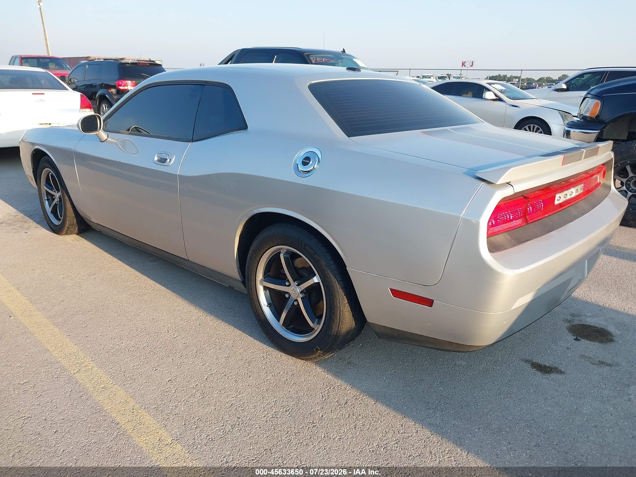 2010 Dodge Challenger Se Silver vin: 2B3CJ4DV2AH220472