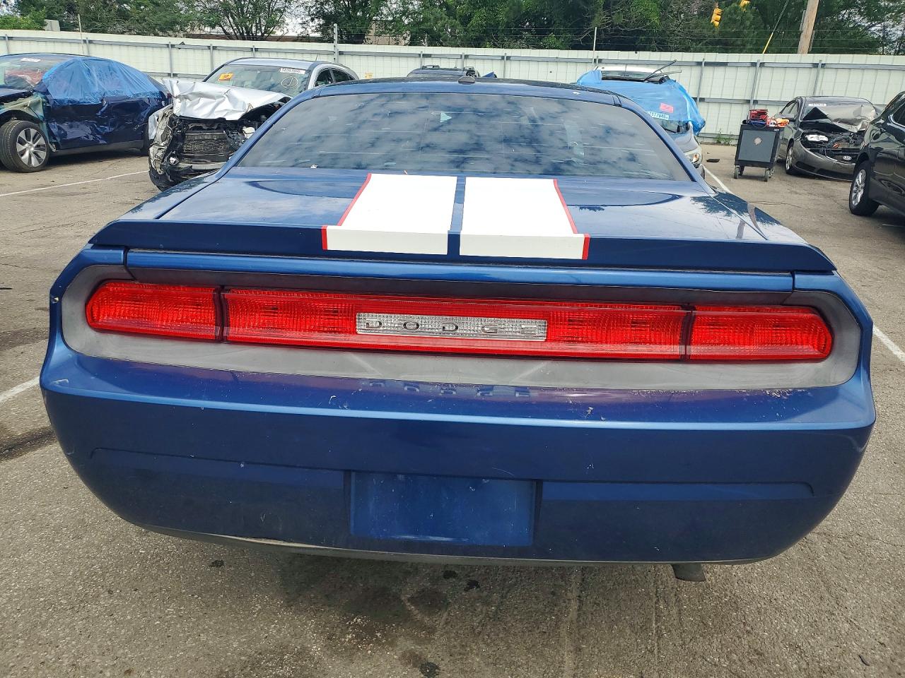 2010 Dodge Challenger Se Blue vin: 2B3CJ4DV2AH323343