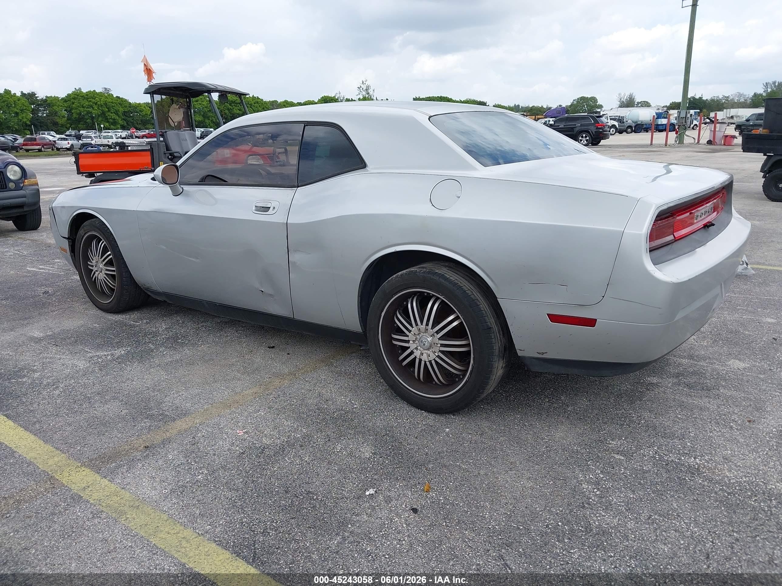 2010 Dodge Challenger Se Silver vin: 2B3CJ4DV4AH291818