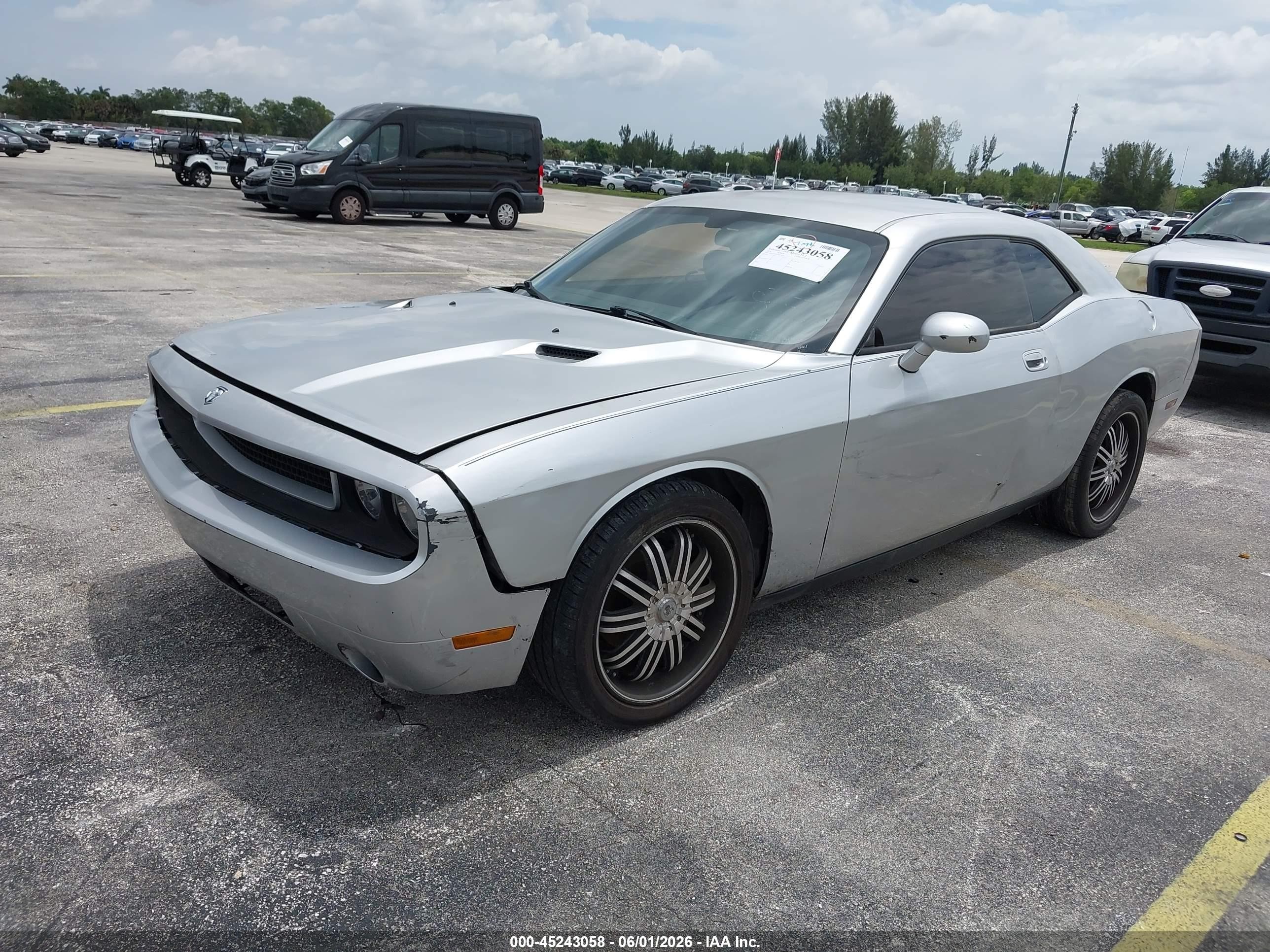 2010 Dodge Challenger Se Silver vin: 2B3CJ4DV4AH291818