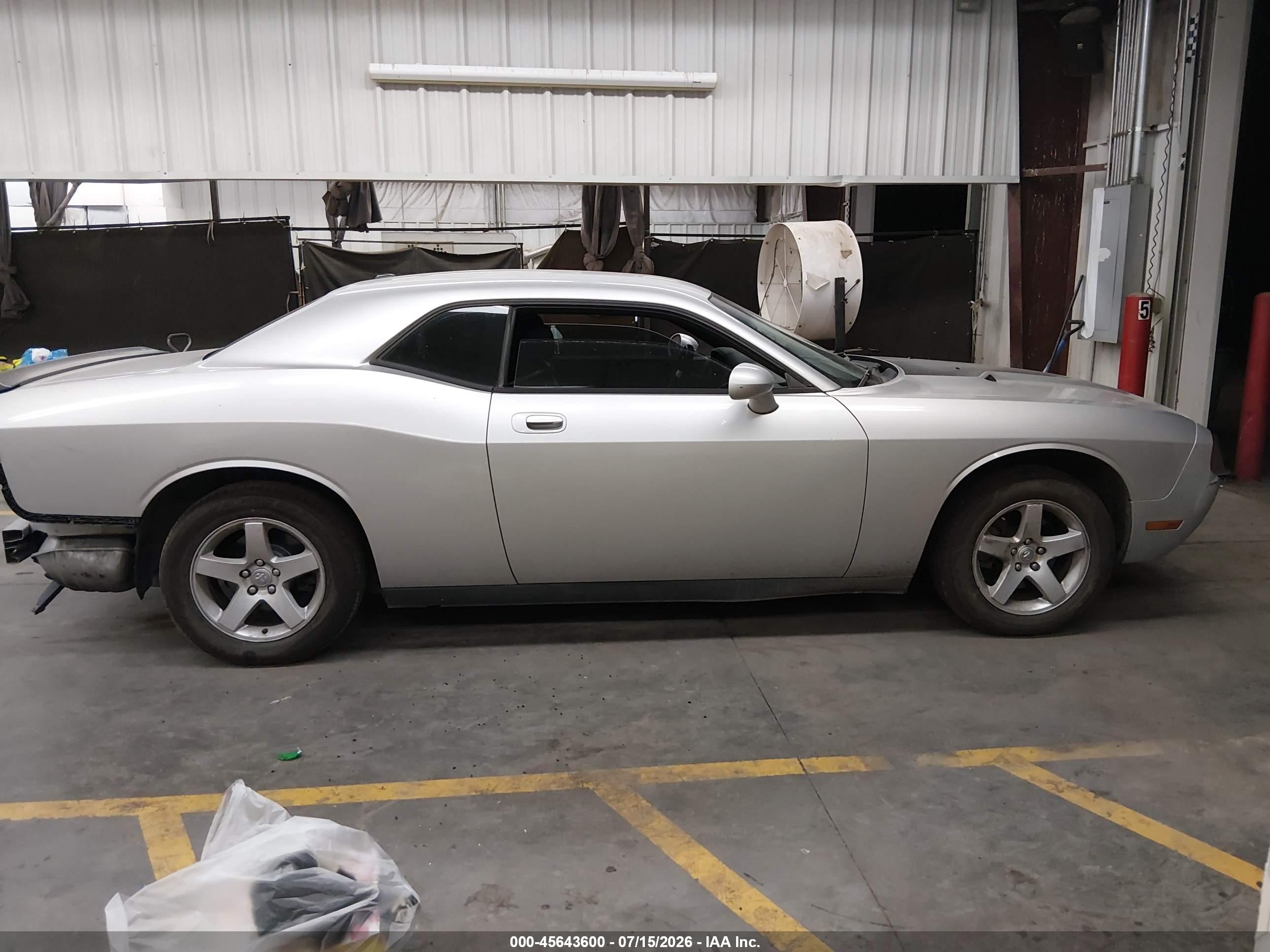 2010 Dodge Challenger Se Silver vin: 2B3CJ4DV6AH103512