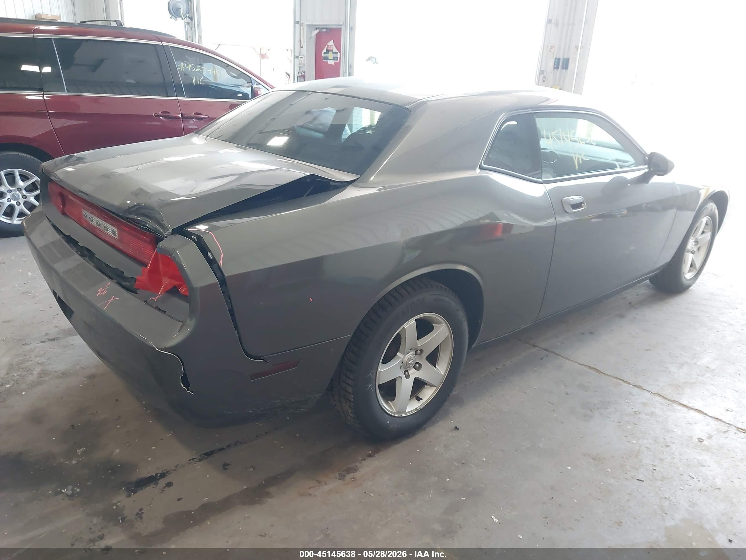 2010 Dodge Challenger Se Gray vin: 2B3CJ4DV8AH235428