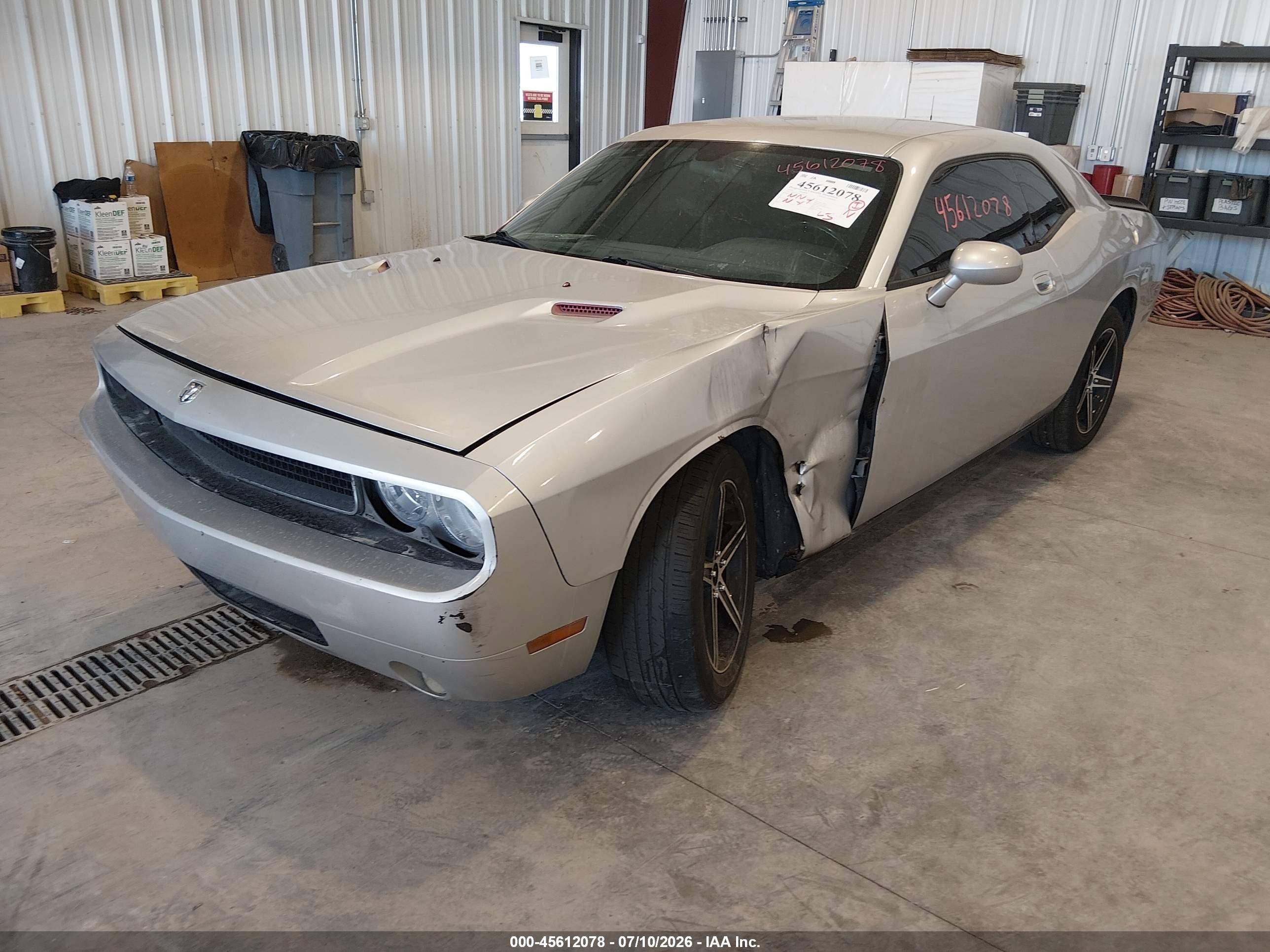 2010 Dodge Challenger Se Серебряный vin: 2B3CJ4DVXAH102721