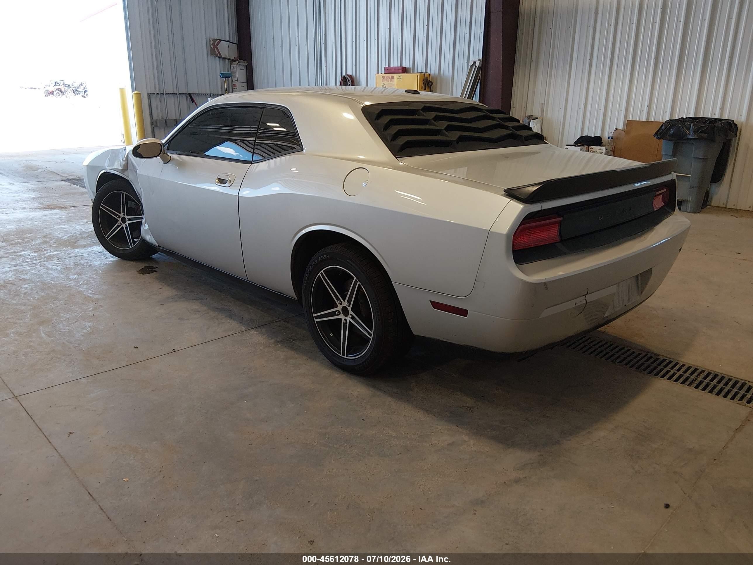 2010 Dodge Challenger Se Серебряный vin: 2B3CJ4DVXAH102721