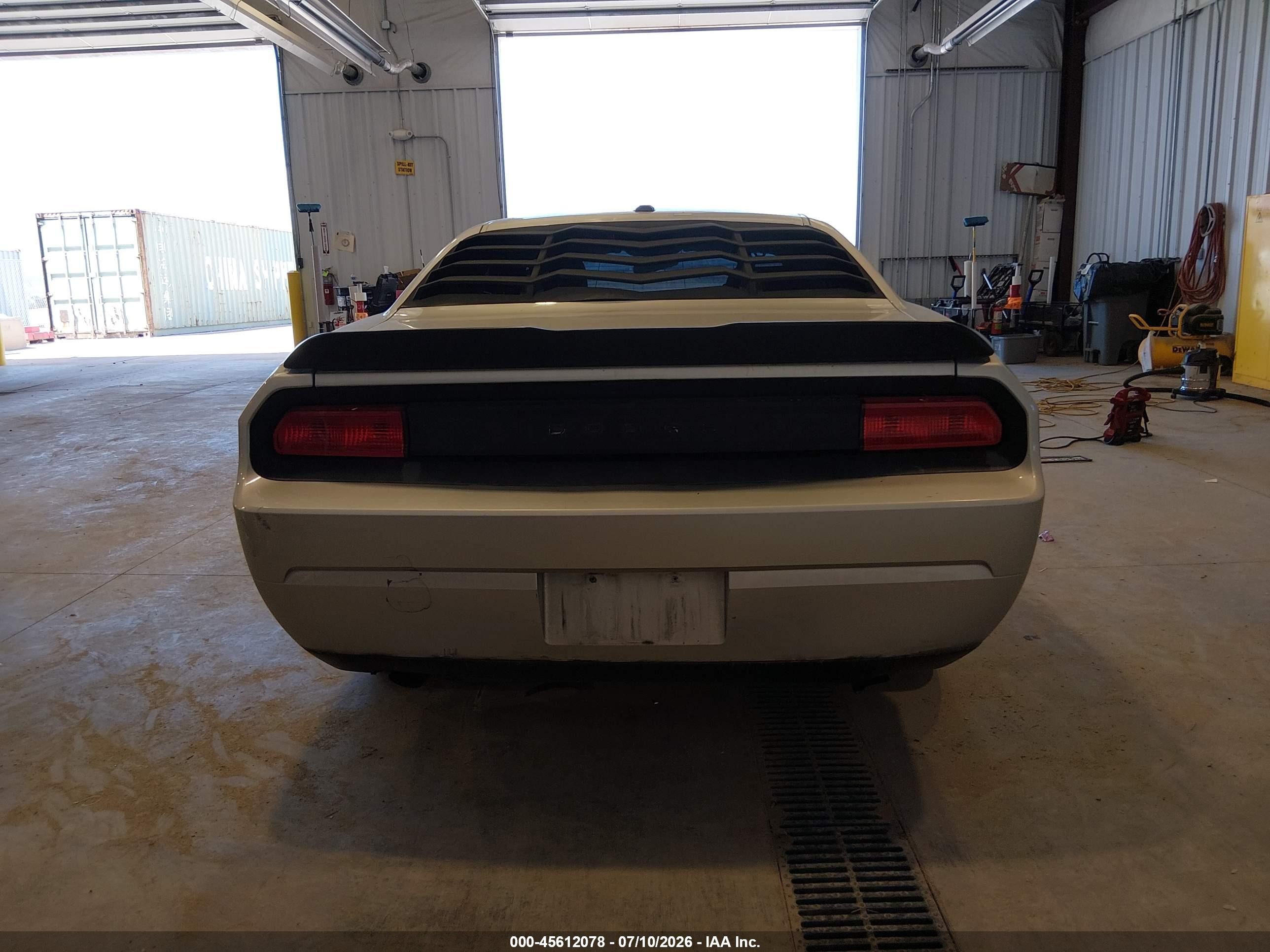 2010 Dodge Challenger Se Серебряный vin: 2B3CJ4DVXAH102721