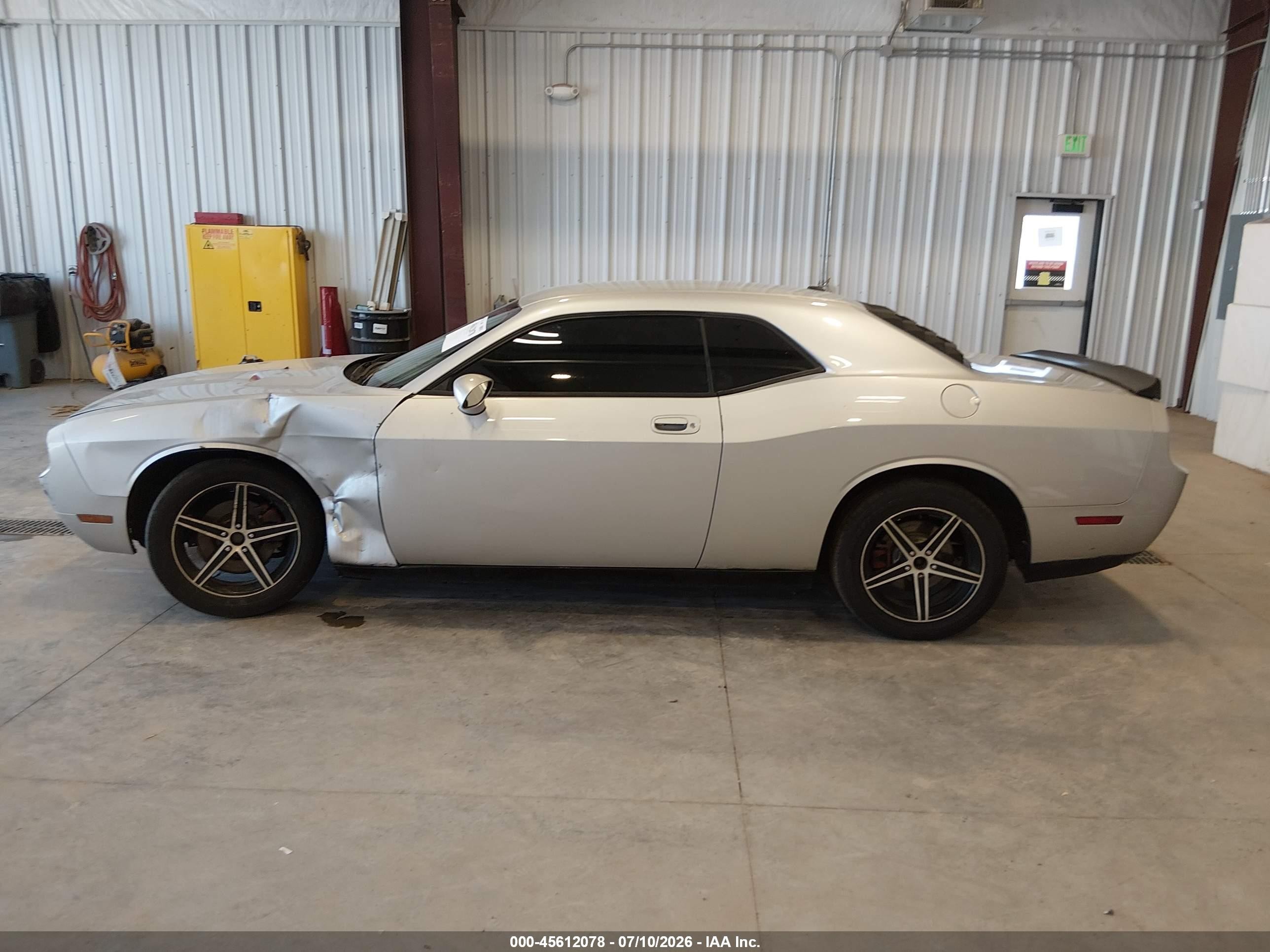 2010 Dodge Challenger Se Серебряный vin: 2B3CJ4DVXAH102721
