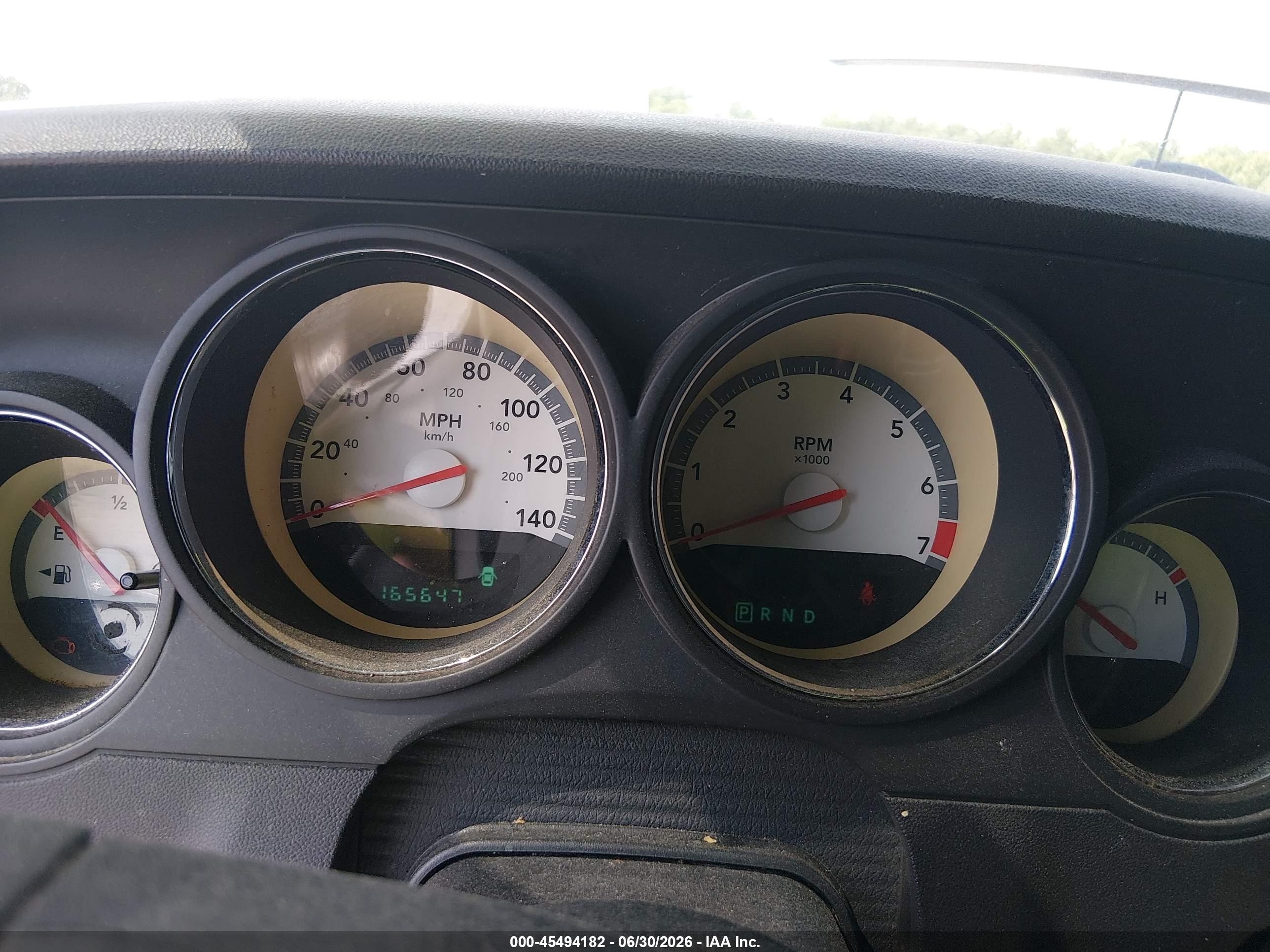 2010 Dodge Challenger Se Silver vin: 2B3CJ4DVXAH174227