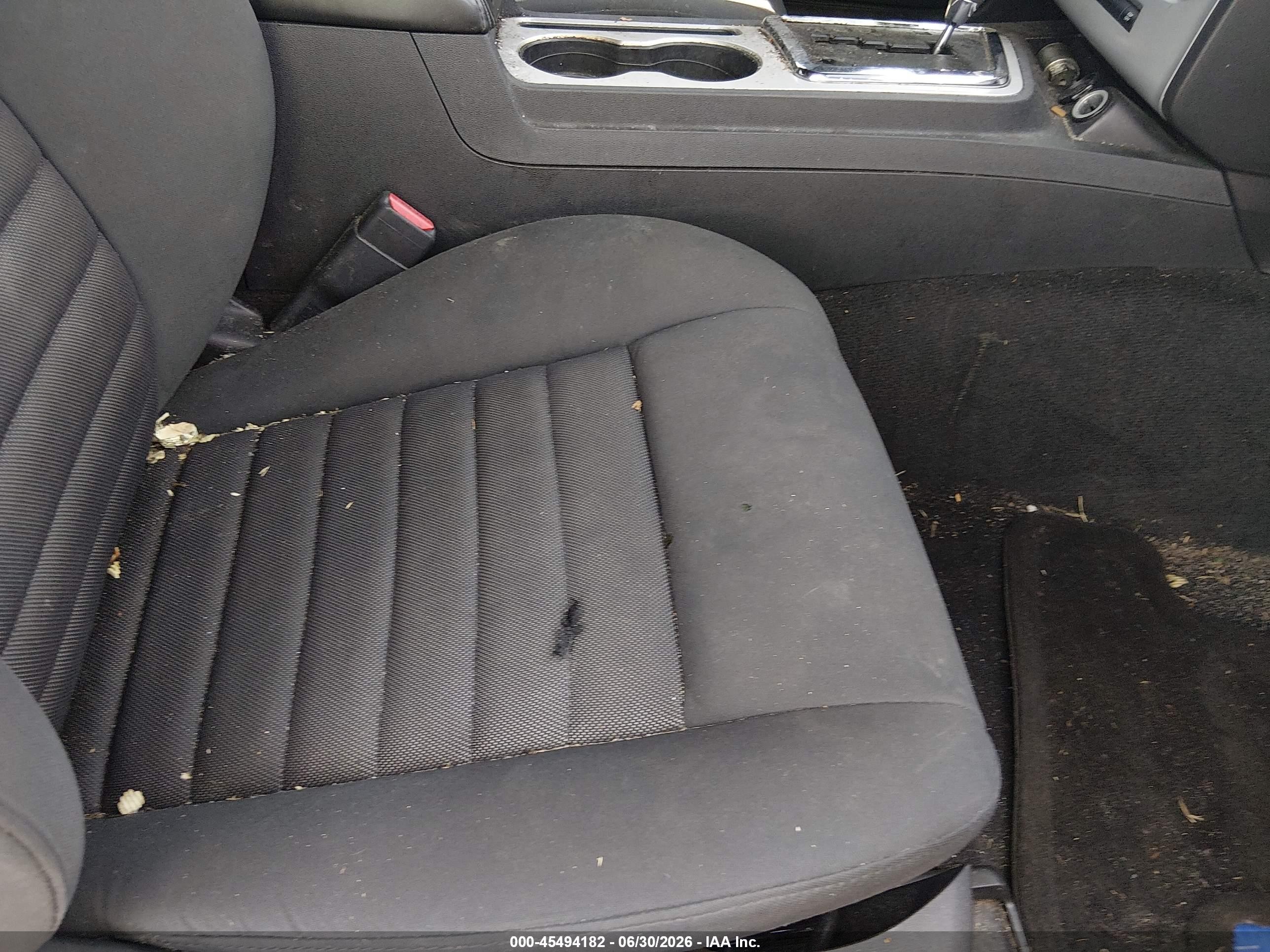 2010 Dodge Challenger Se Silver vin: 2B3CJ4DVXAH174227