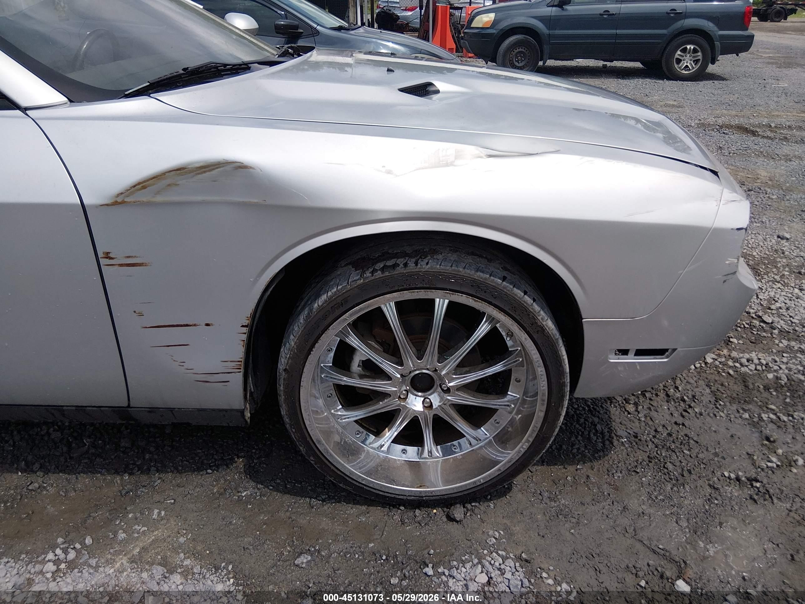 2010 Dodge Challenger Se Серебряный vin: 2B3CJ4DVXAH261612