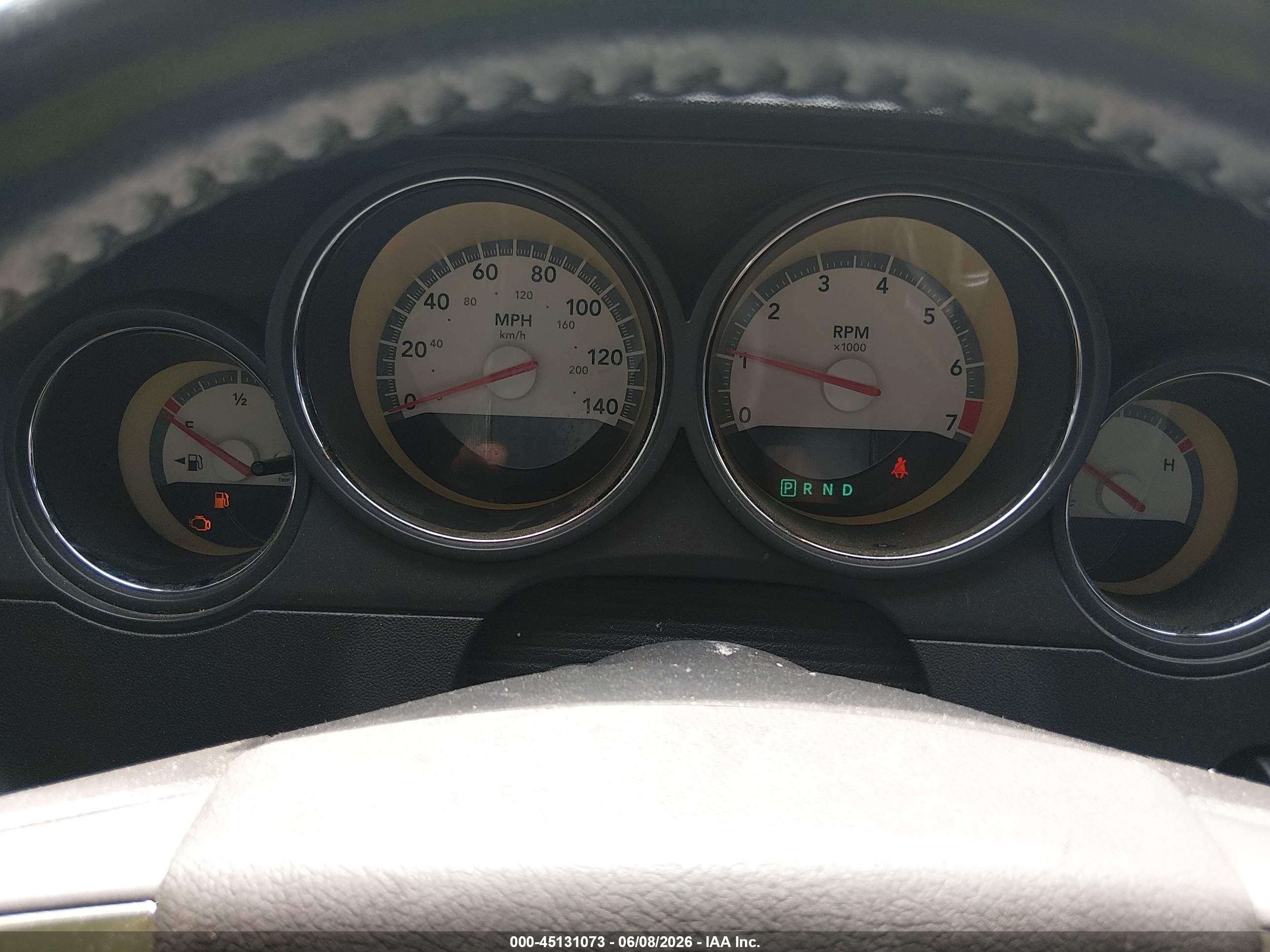 2010 Dodge Challenger Se Серебряный vin: 2B3CJ4DVXAH261612