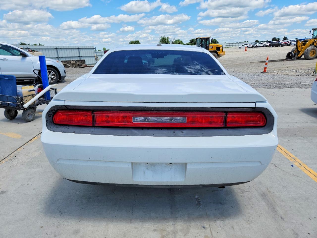 2010 Dodge Challenger Se Белый vin: 2B3CJ4DVXAH323333