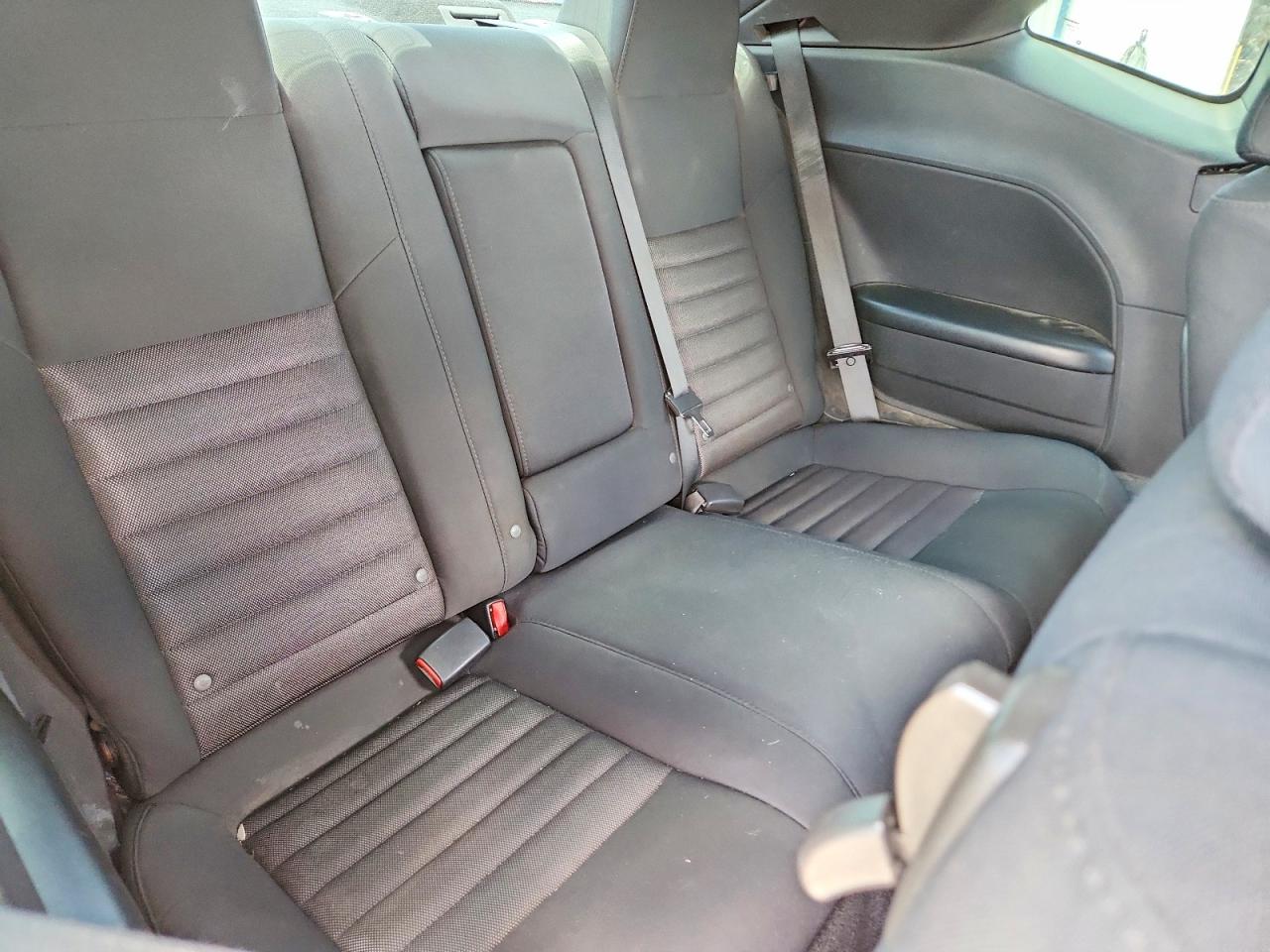 2010 Dodge Challenger Se Белый vin: 2B3CJ4DVXAH323333