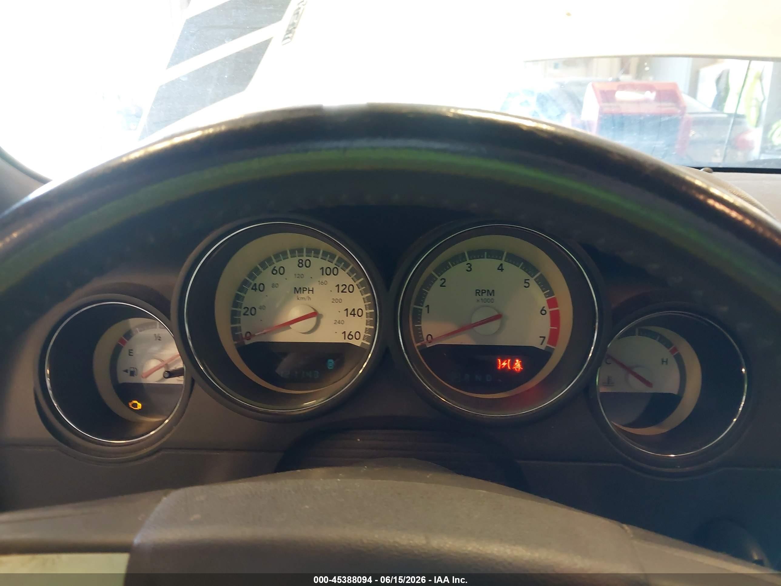 2010 Dodge Challenger R/t White vin: 2B3CJ5DT0AH255256