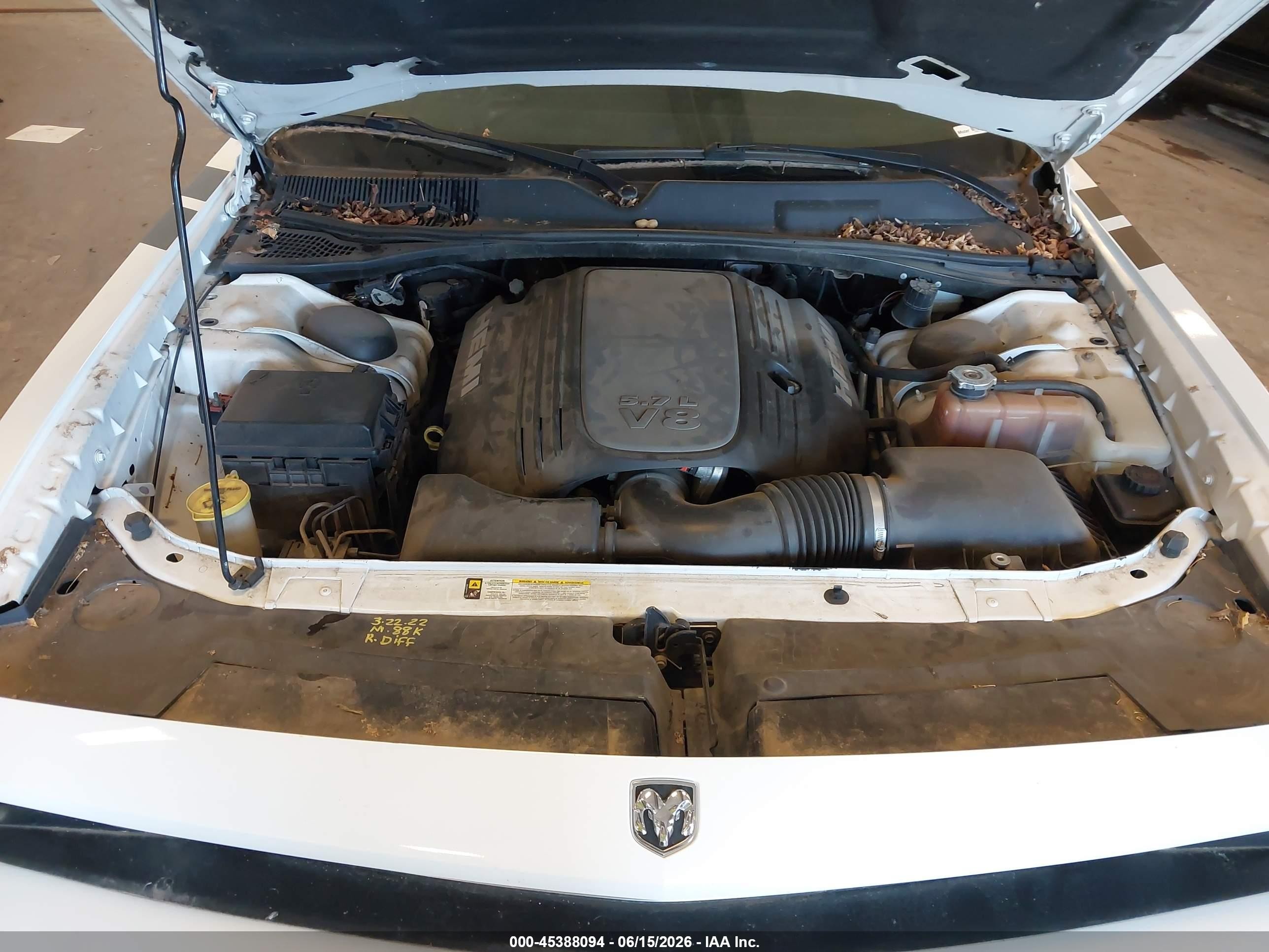 2010 Dodge Challenger R/t White vin: 2B3CJ5DT0AH255256