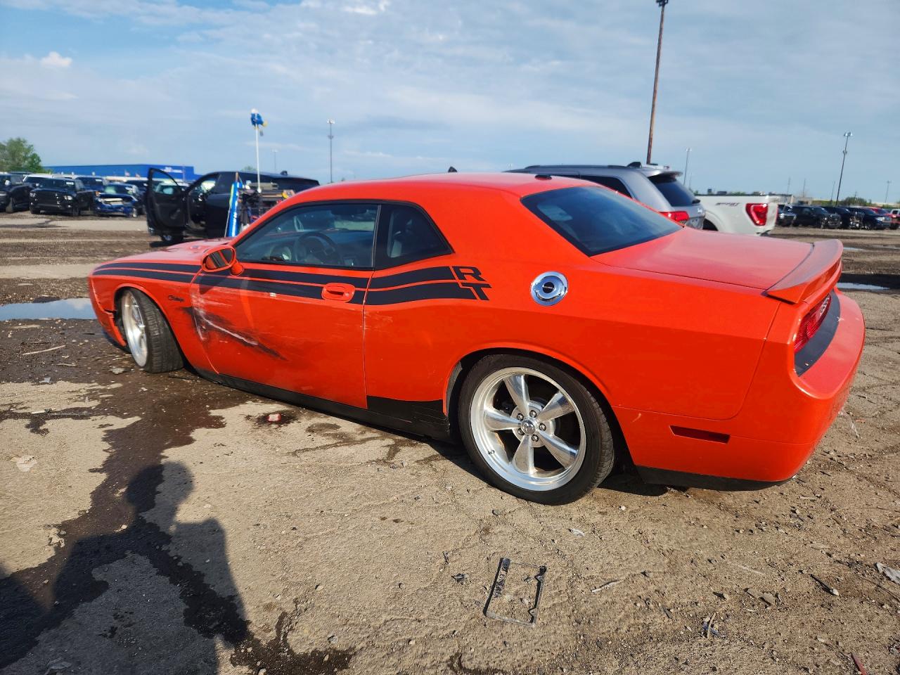 2010 Dodge Challenger R Orange vin: 2B3CJ5DT1AH200590