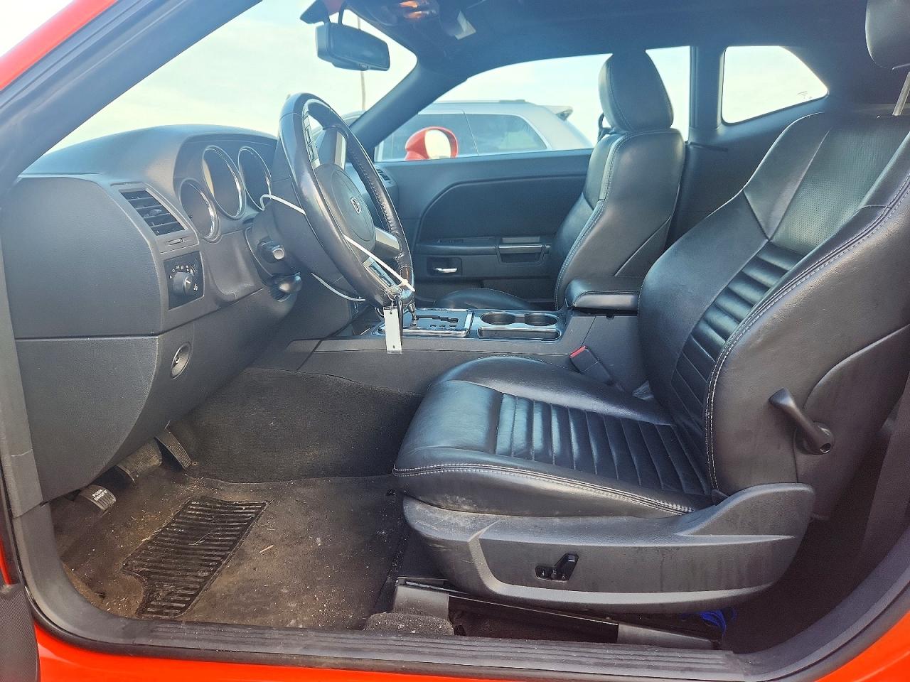 2010 Dodge Challenger R Orange vin: 2B3CJ5DT1AH200590