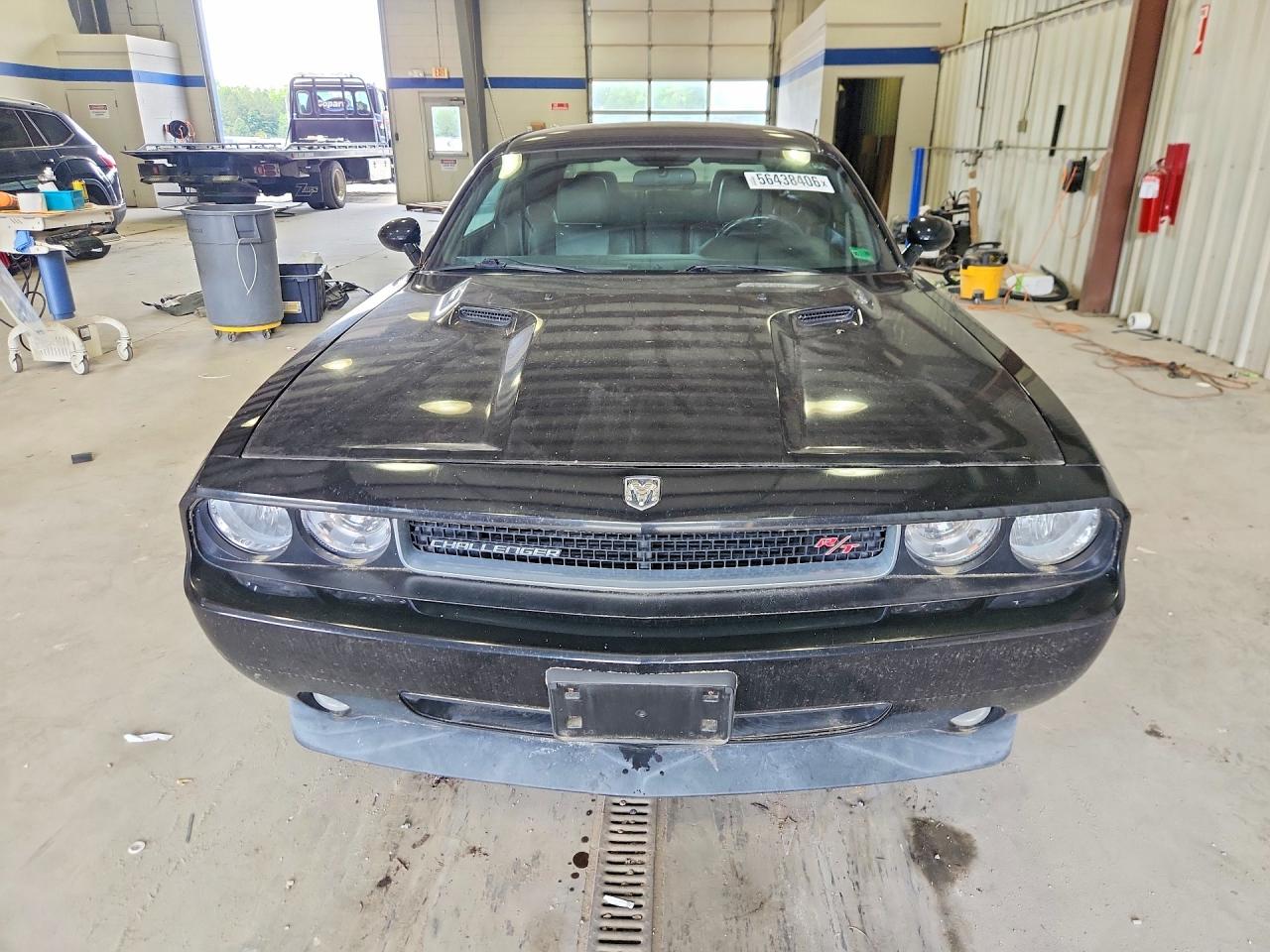2010 Dodge Challenger Black vin: 2B3CJ5DT1AH241253