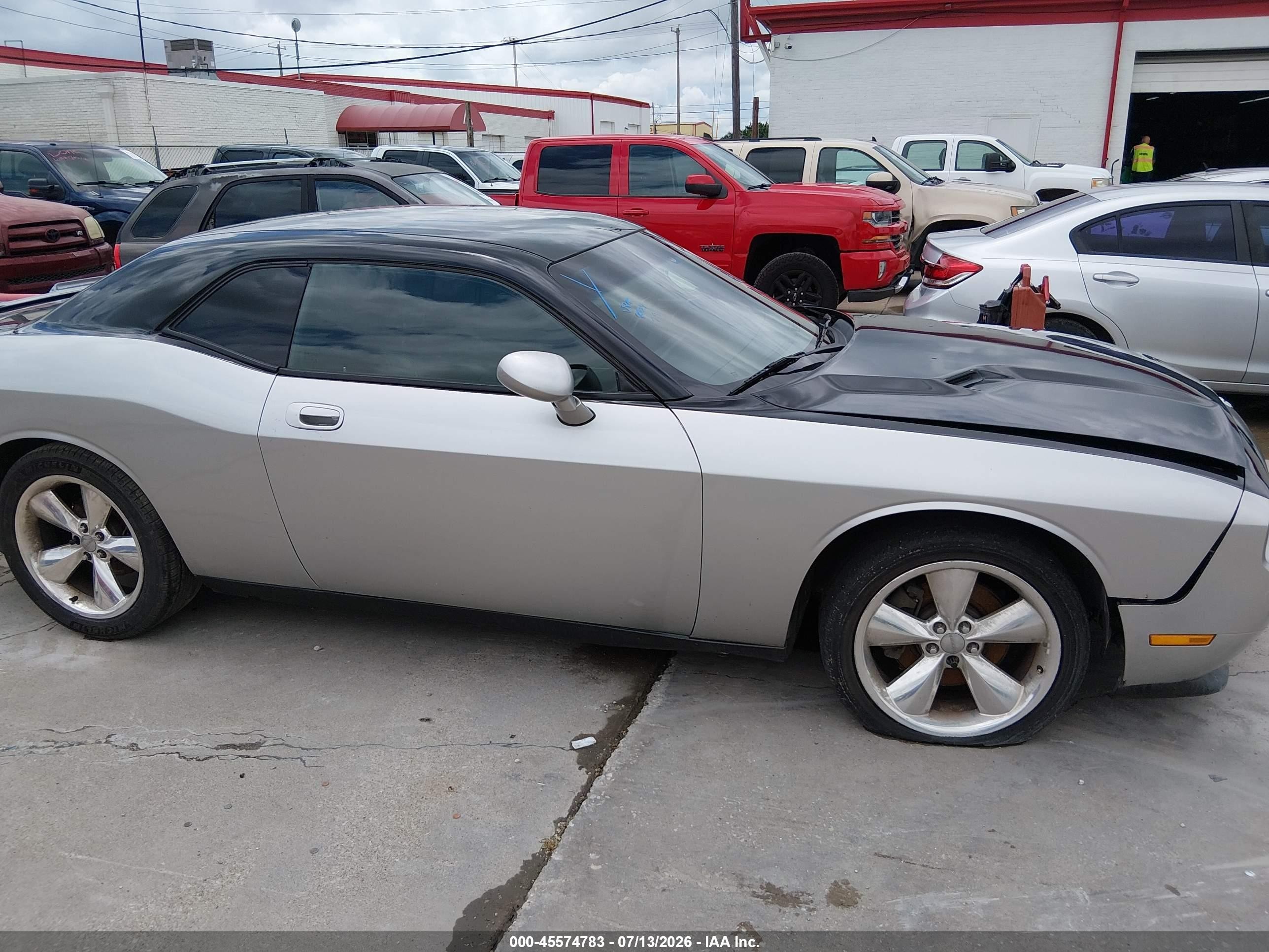 2010 Dodge Challenger R/t Black vin: 2B3CJ5DT2AH282779
