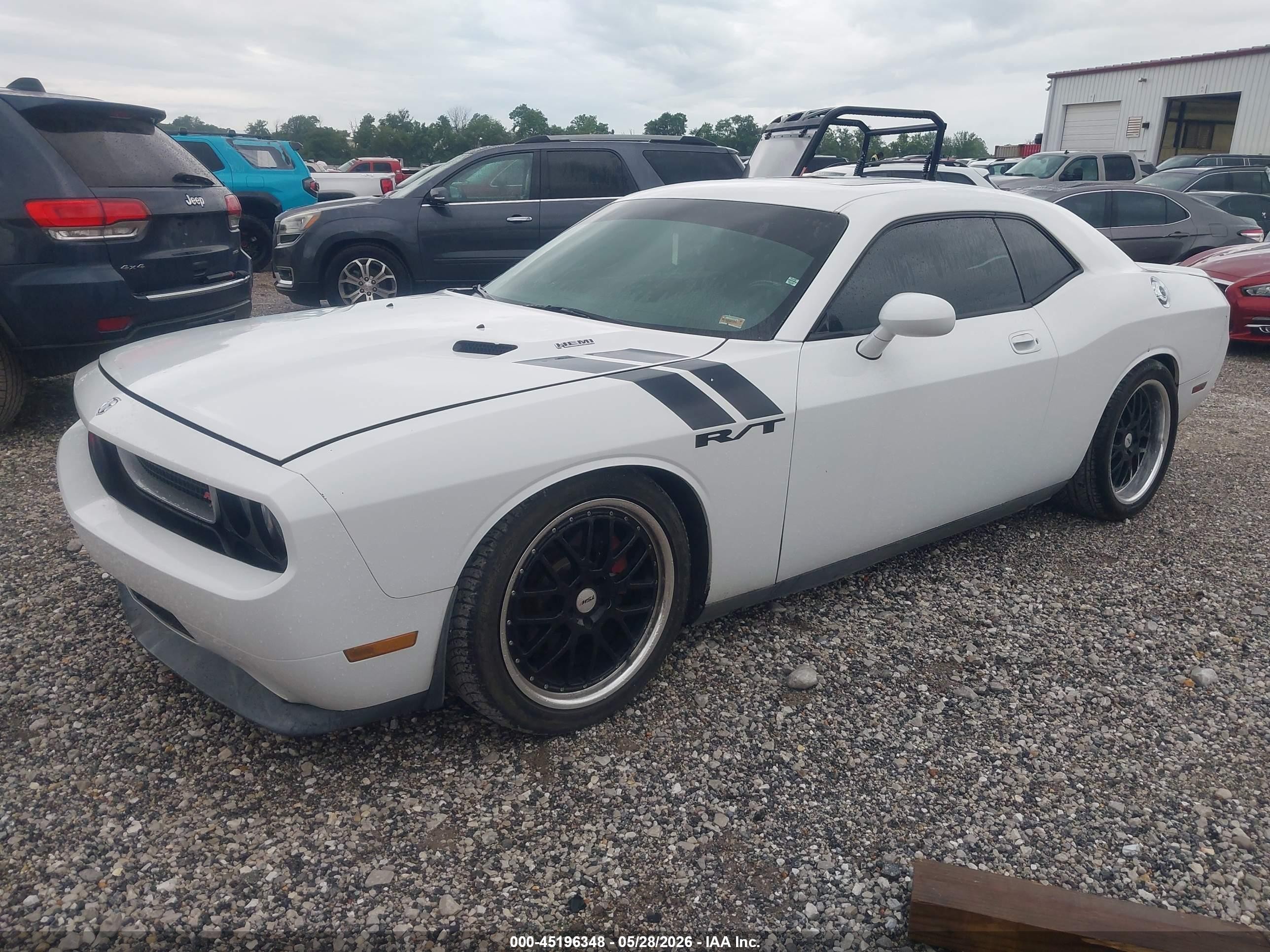 2010 Dodge Challenger R/t White vin: 2B3CJ5DT2AH322181
