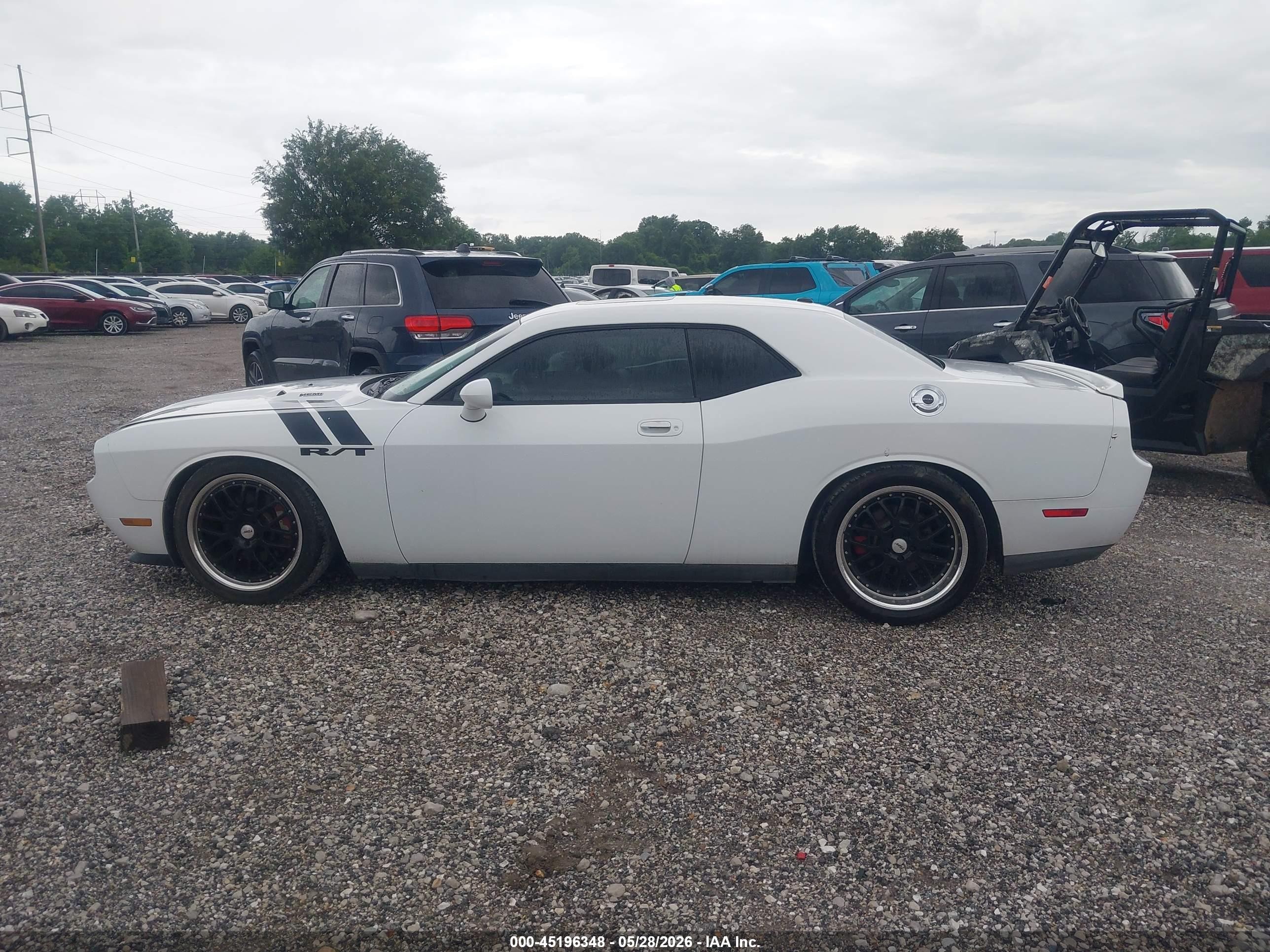 2010 Dodge Challenger R/t White vin: 2B3CJ5DT2AH322181