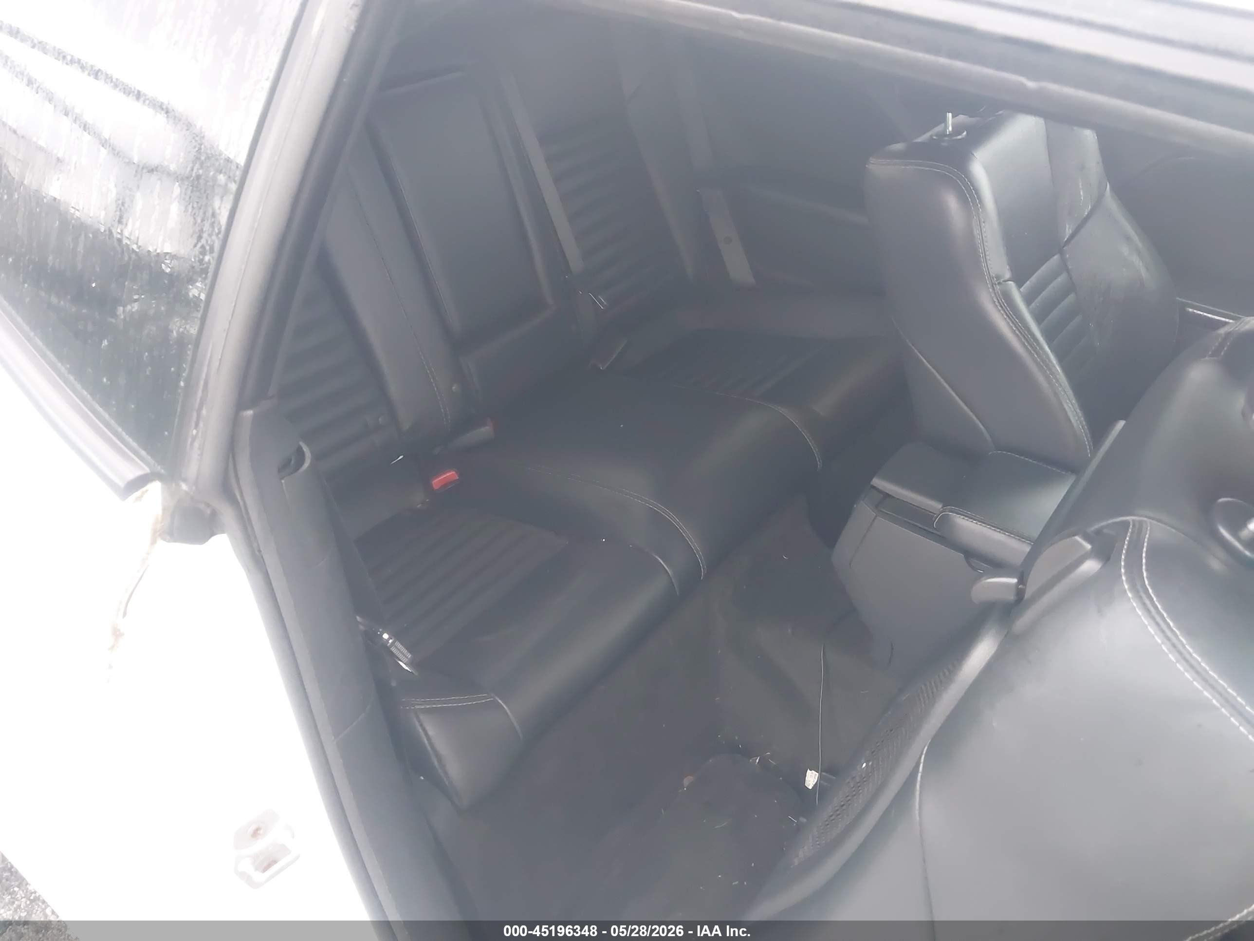 2010 Dodge Challenger R/t White vin: 2B3CJ5DT2AH322181