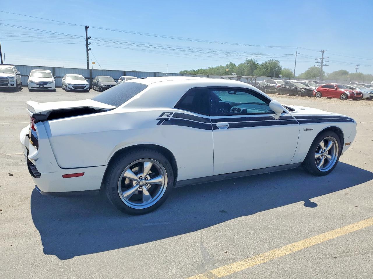 2011 Dodge Challenger White vin: 2B3CJ5DT3BH516929