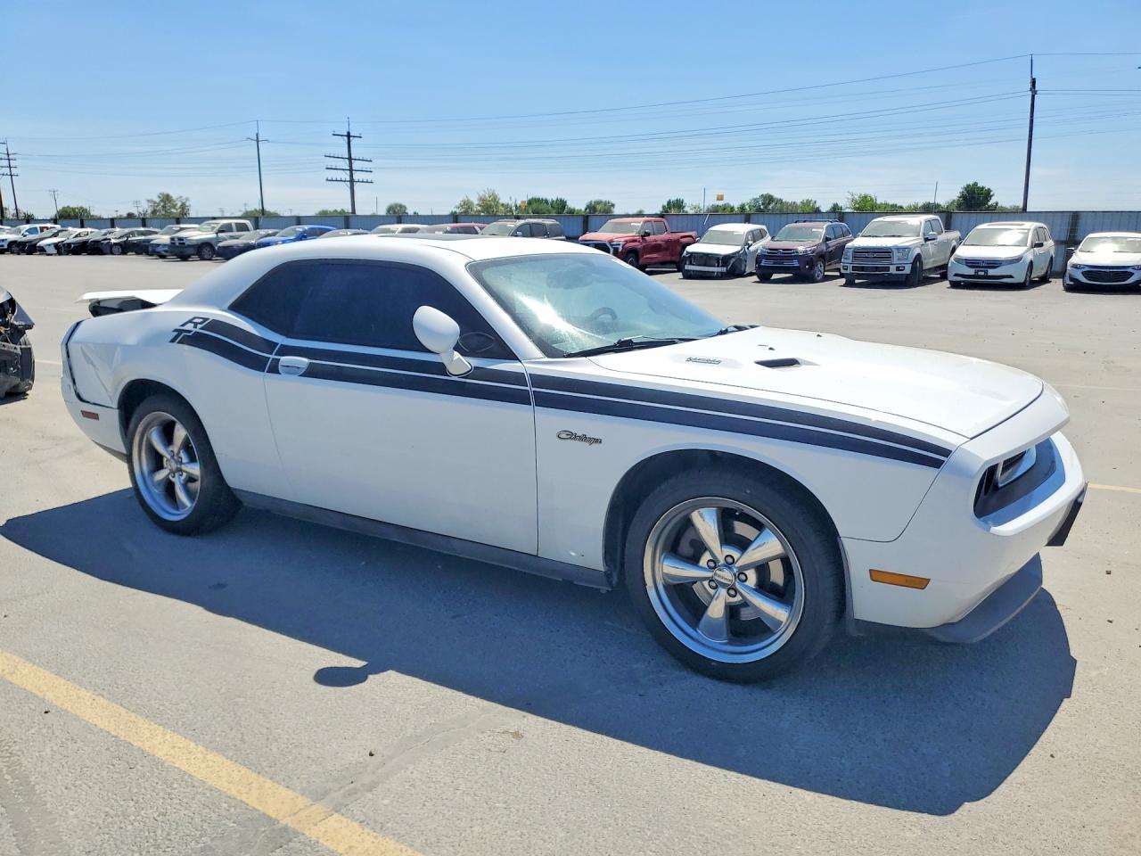 2011 Dodge Challenger White vin: 2B3CJ5DT3BH516929