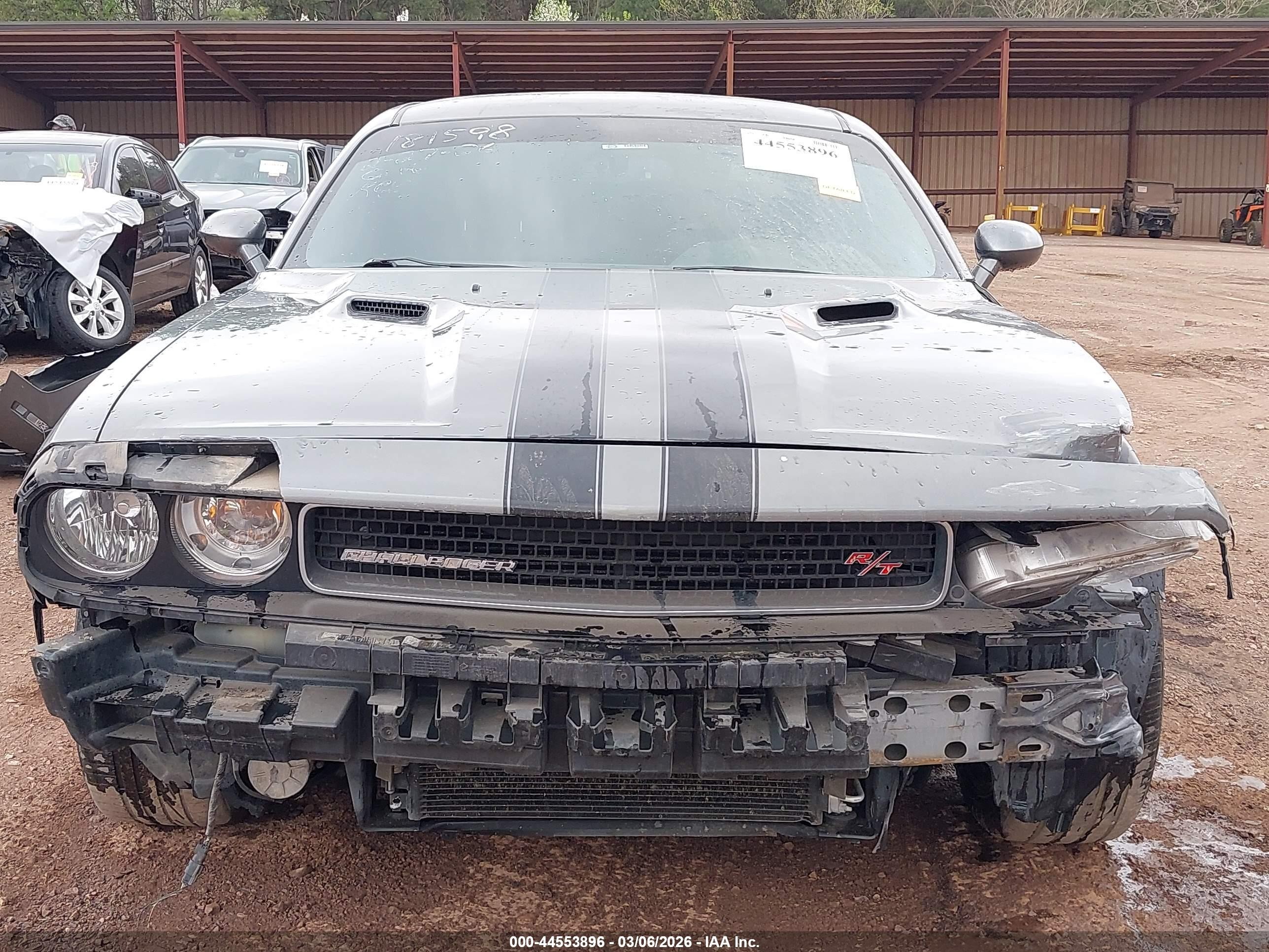 2011 Dodge Challenger R/t Серый vin: 2B3CJ5DT3BH541653