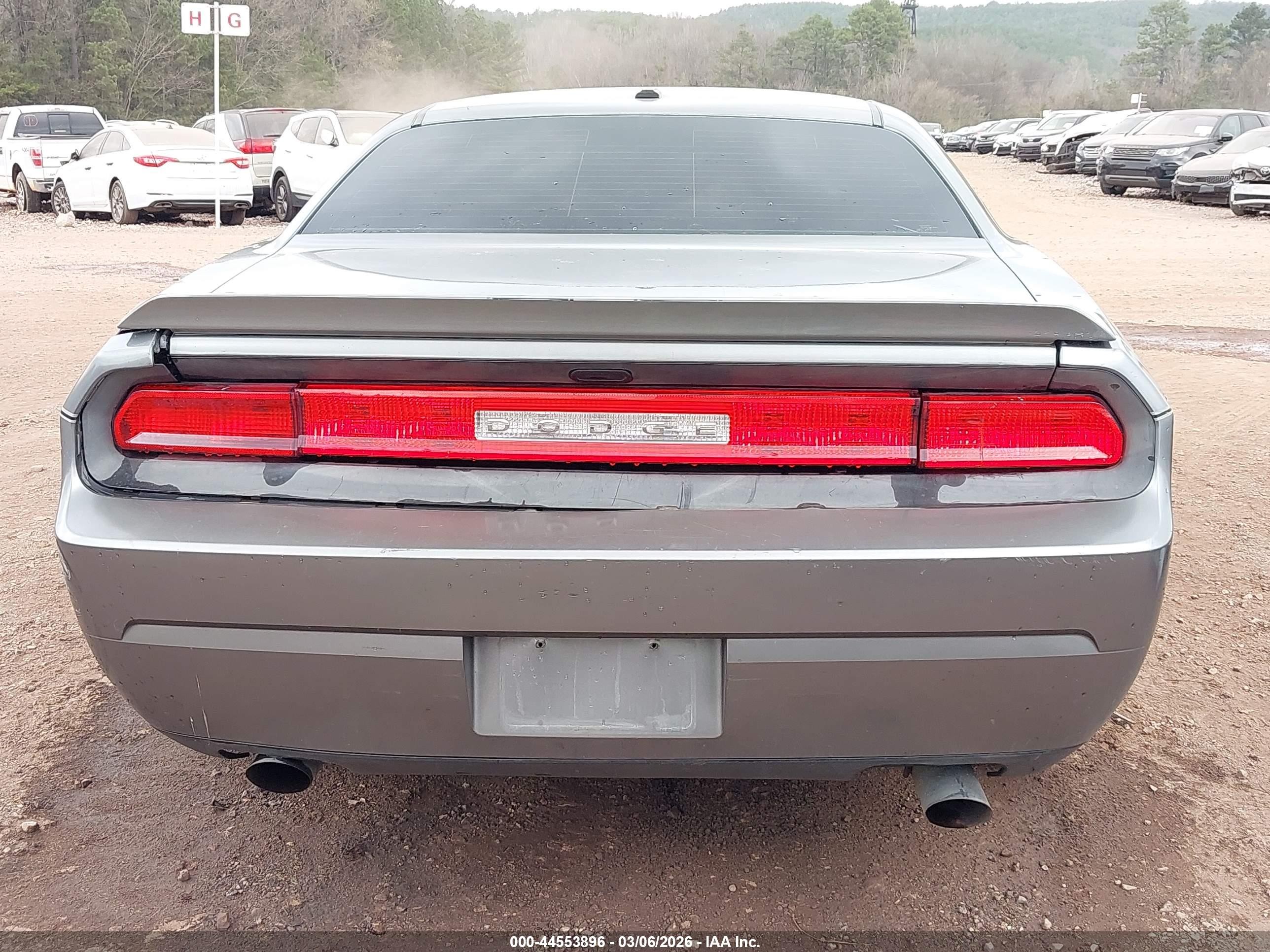 2011 Dodge Challenger R/t Серый vin: 2B3CJ5DT3BH541653