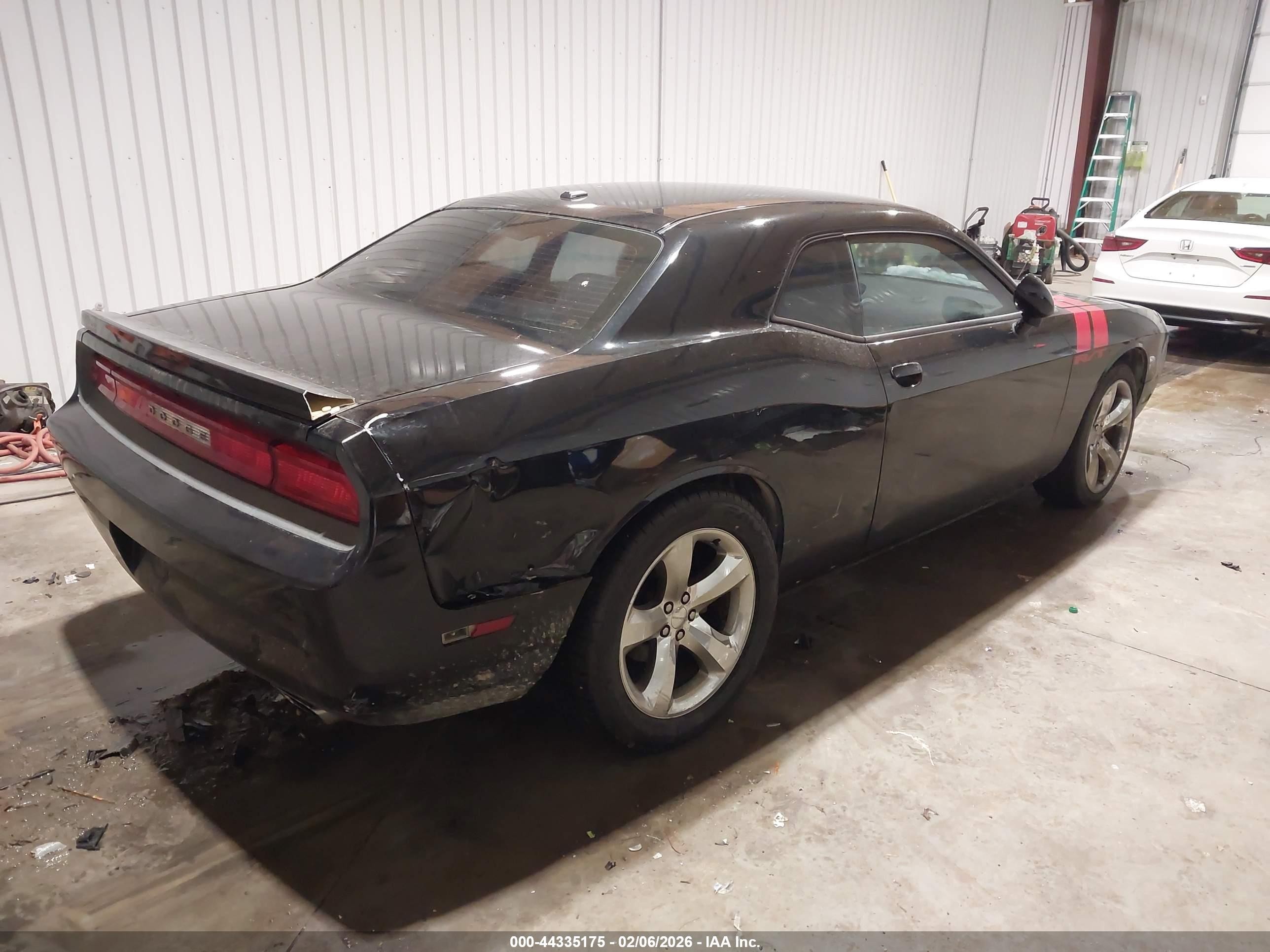 2011 Dodge Challenger R/t Black vin: 2B3CJ5DT3BH571381