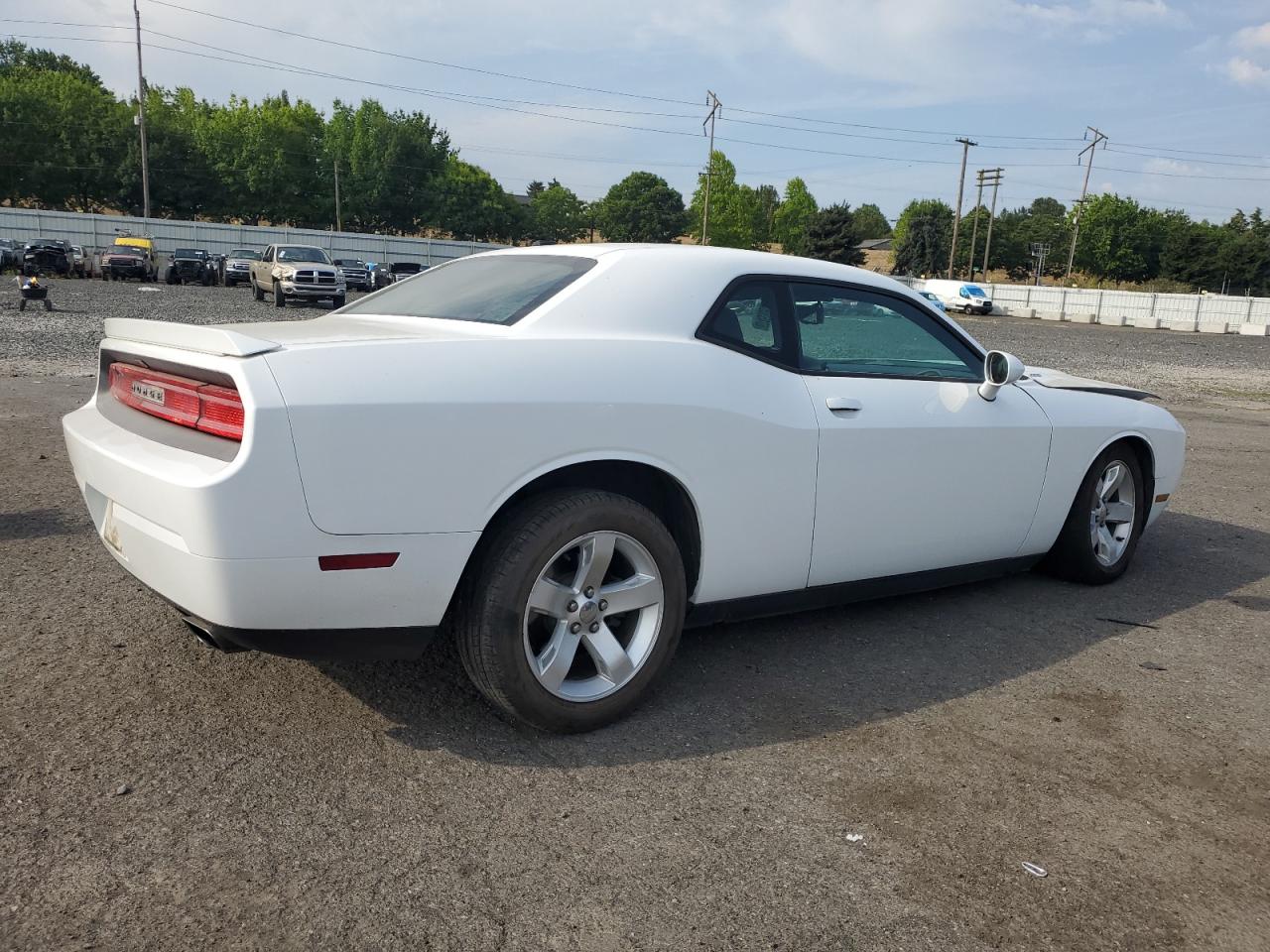 2011 Dodge Challenger White vin: 2B3CJ5DT3BH603181