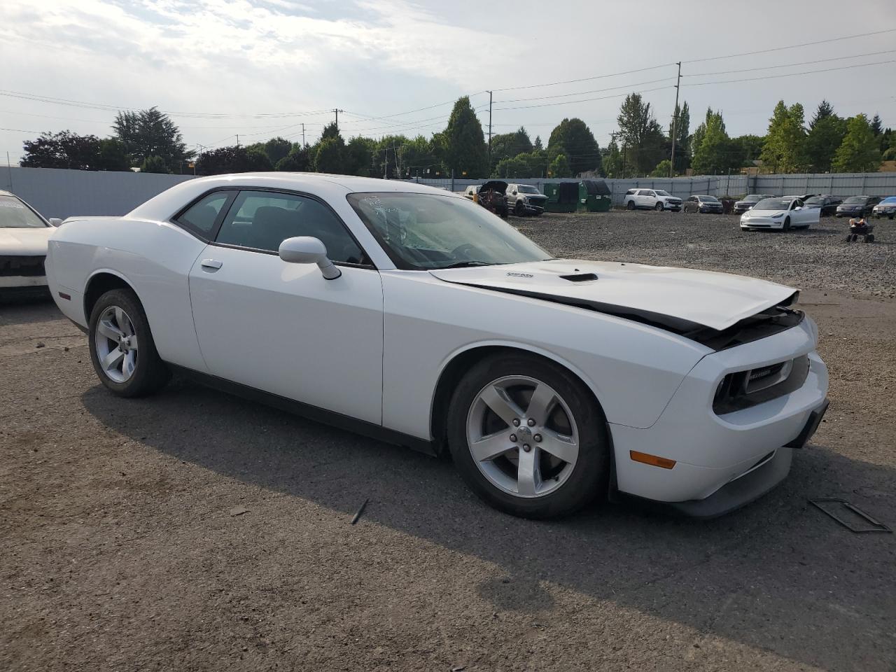 2011 Dodge Challenger White vin: 2B3CJ5DT3BH603181