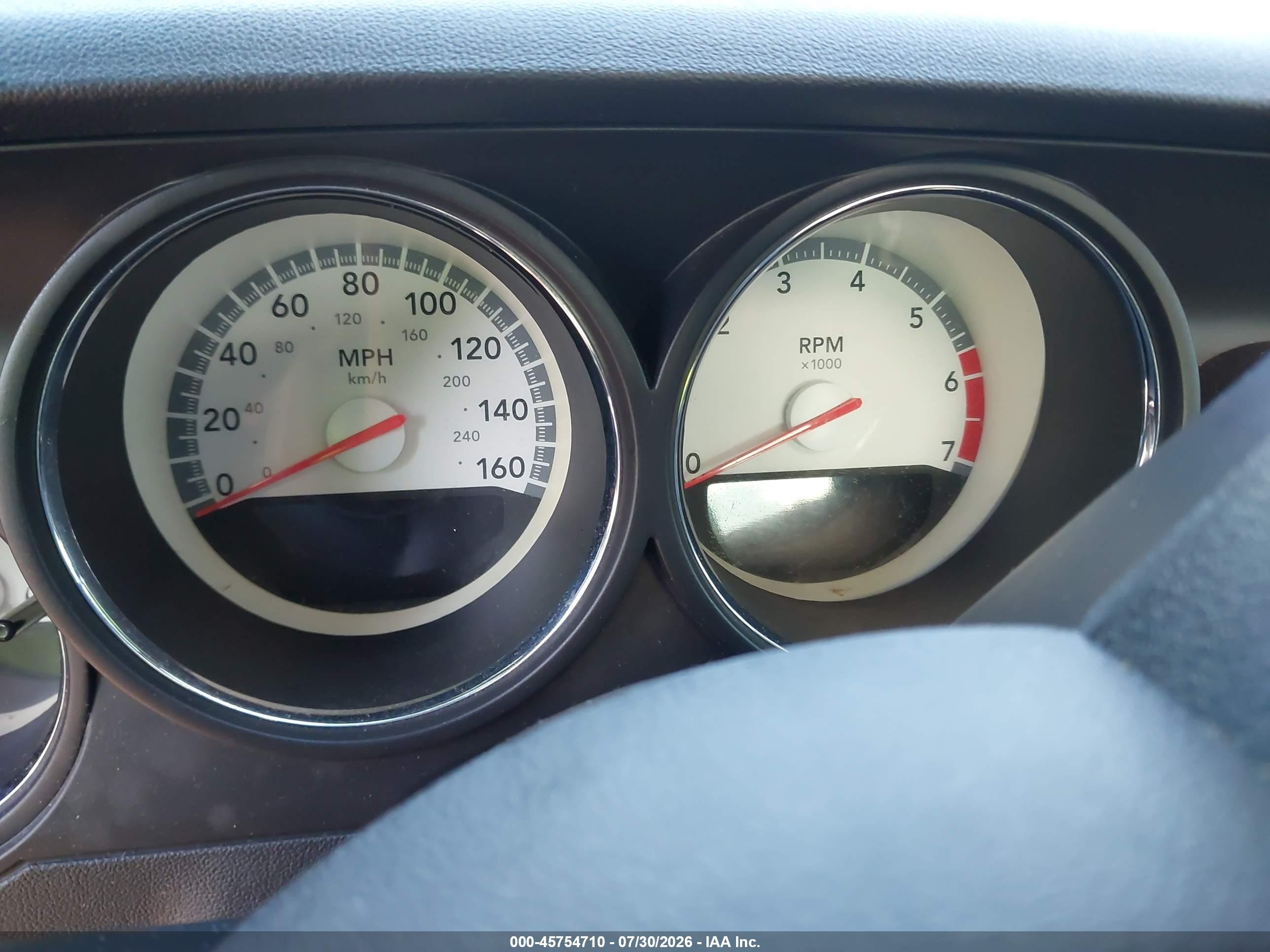 2010 Dodge Challenger R/t Silver vin: 2B3CJ5DT4AH135041