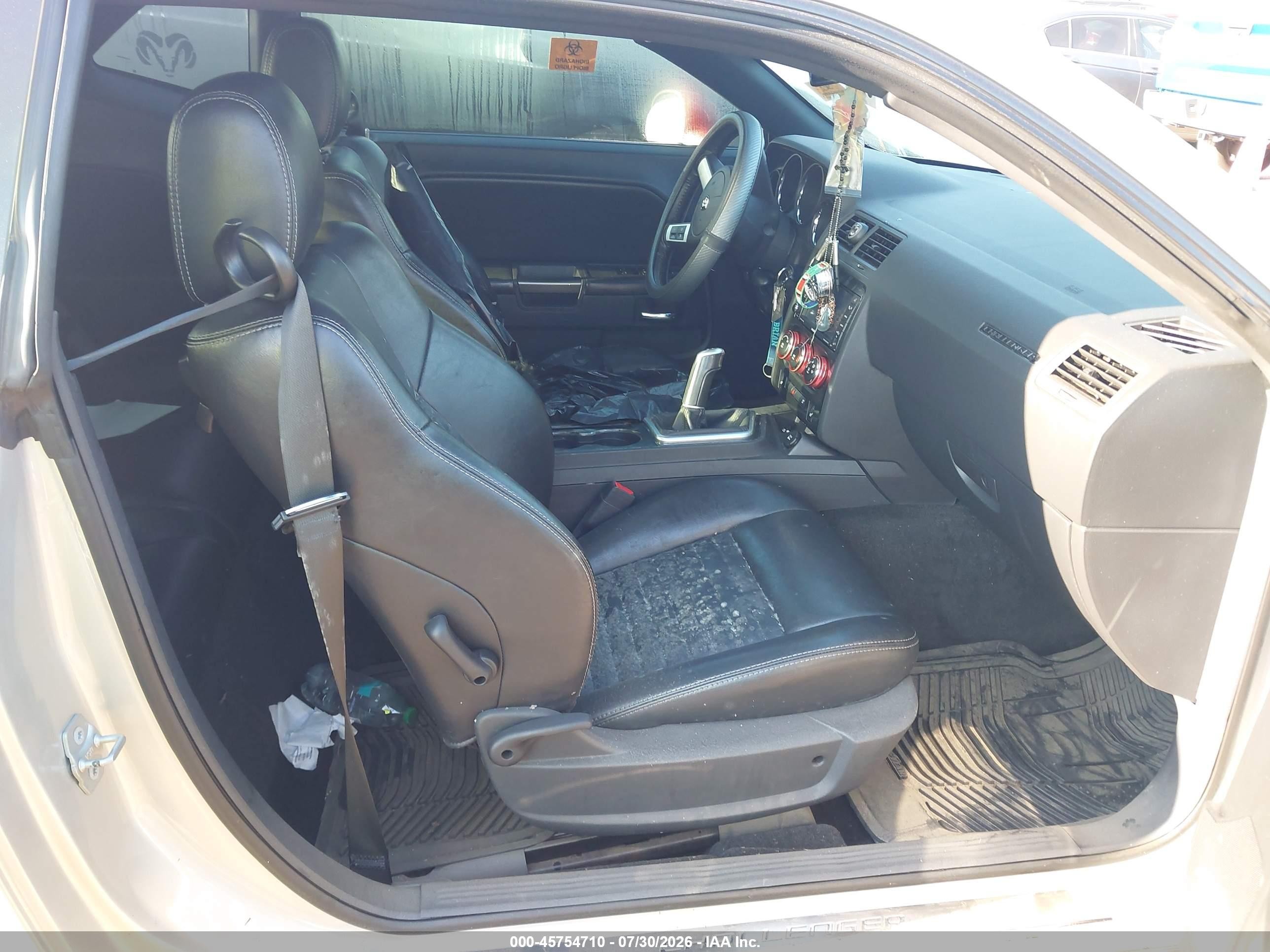 2010 Dodge Challenger R/t Silver vin: 2B3CJ5DT4AH135041