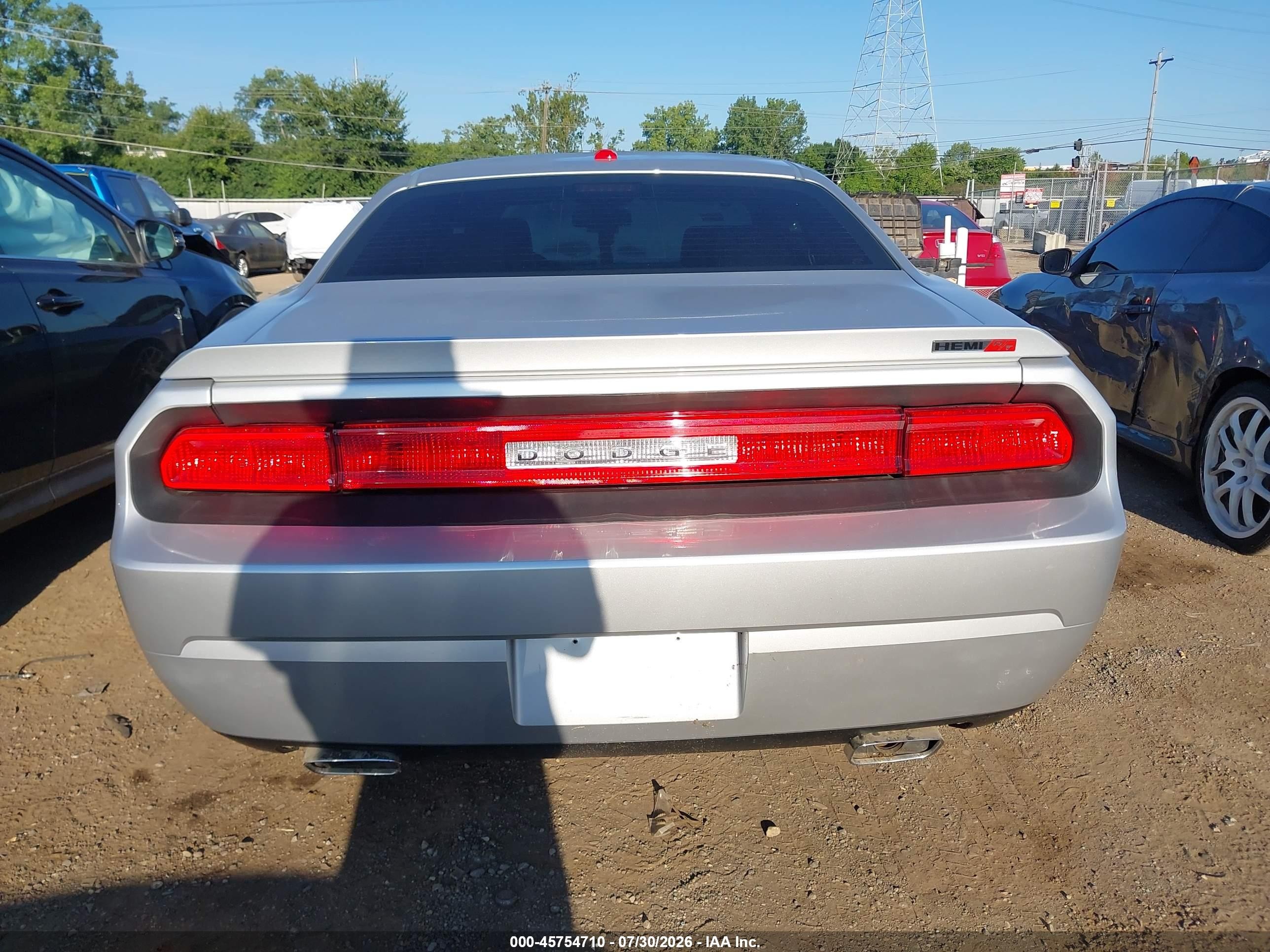 2010 Dodge Challenger R/t Silver vin: 2B3CJ5DT4AH135041