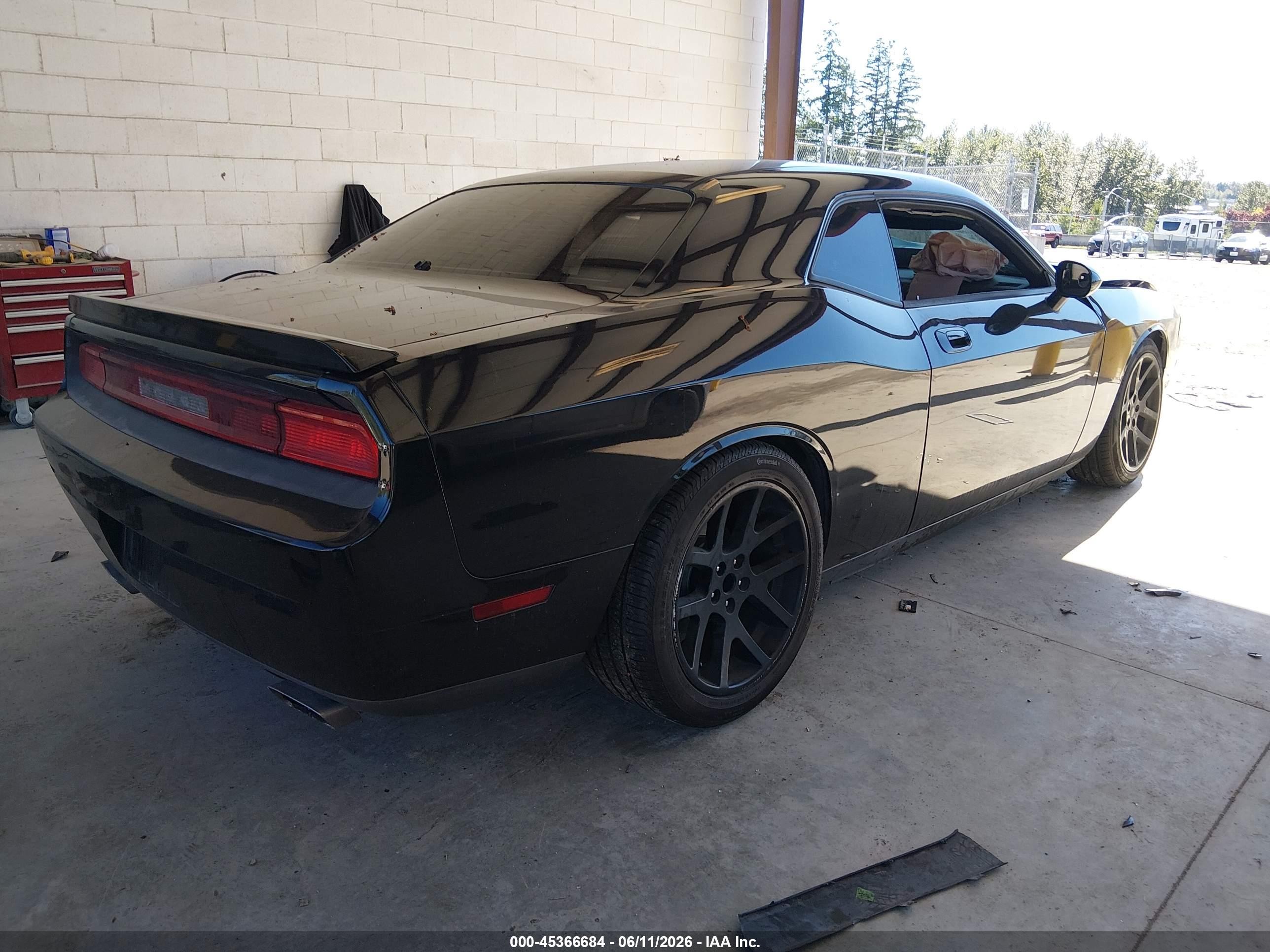 2010 Dodge Challenger R/t Black vin: 2B3CJ5DT4AH199497