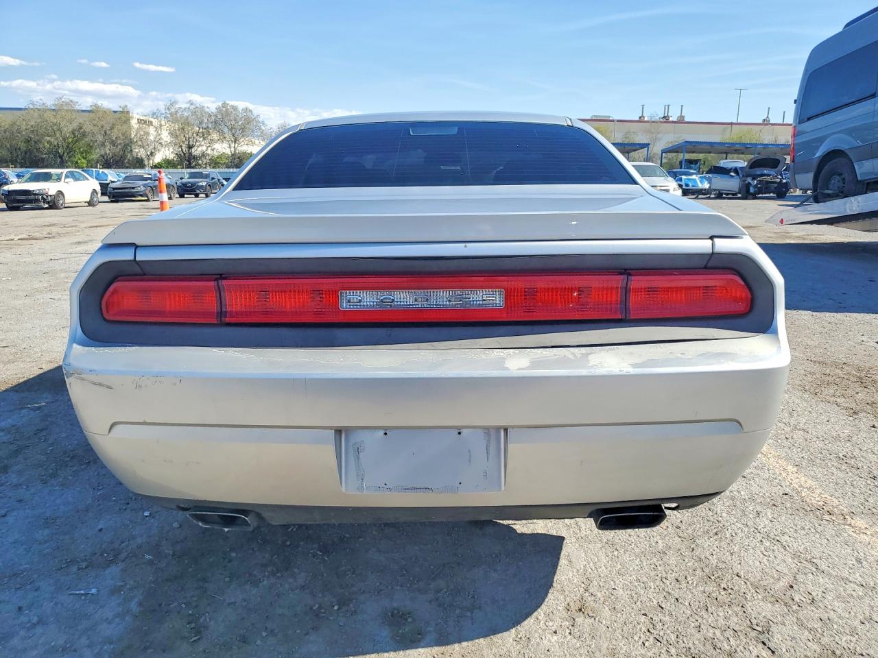2010 Dodge Challenger R/t Silver vin: 2B3CJ5DT4AH313448