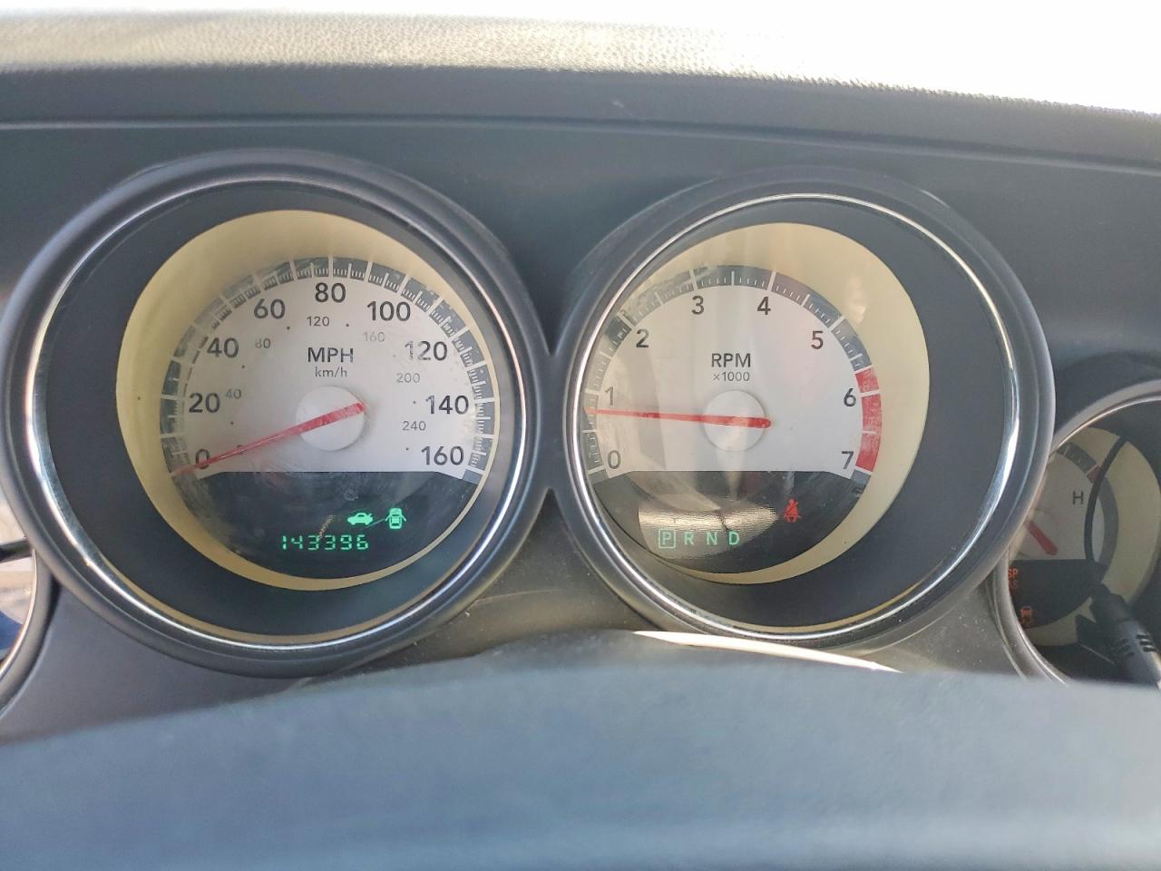 2010 Dodge Challenger R/t Silver vin: 2B3CJ5DT4AH313448
