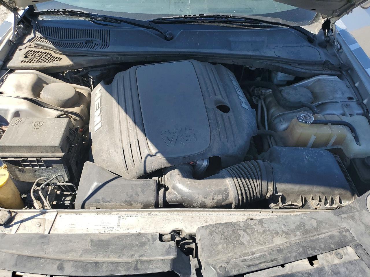 2010 Dodge Challenger R/t Silver vin: 2B3CJ5DT4AH313448