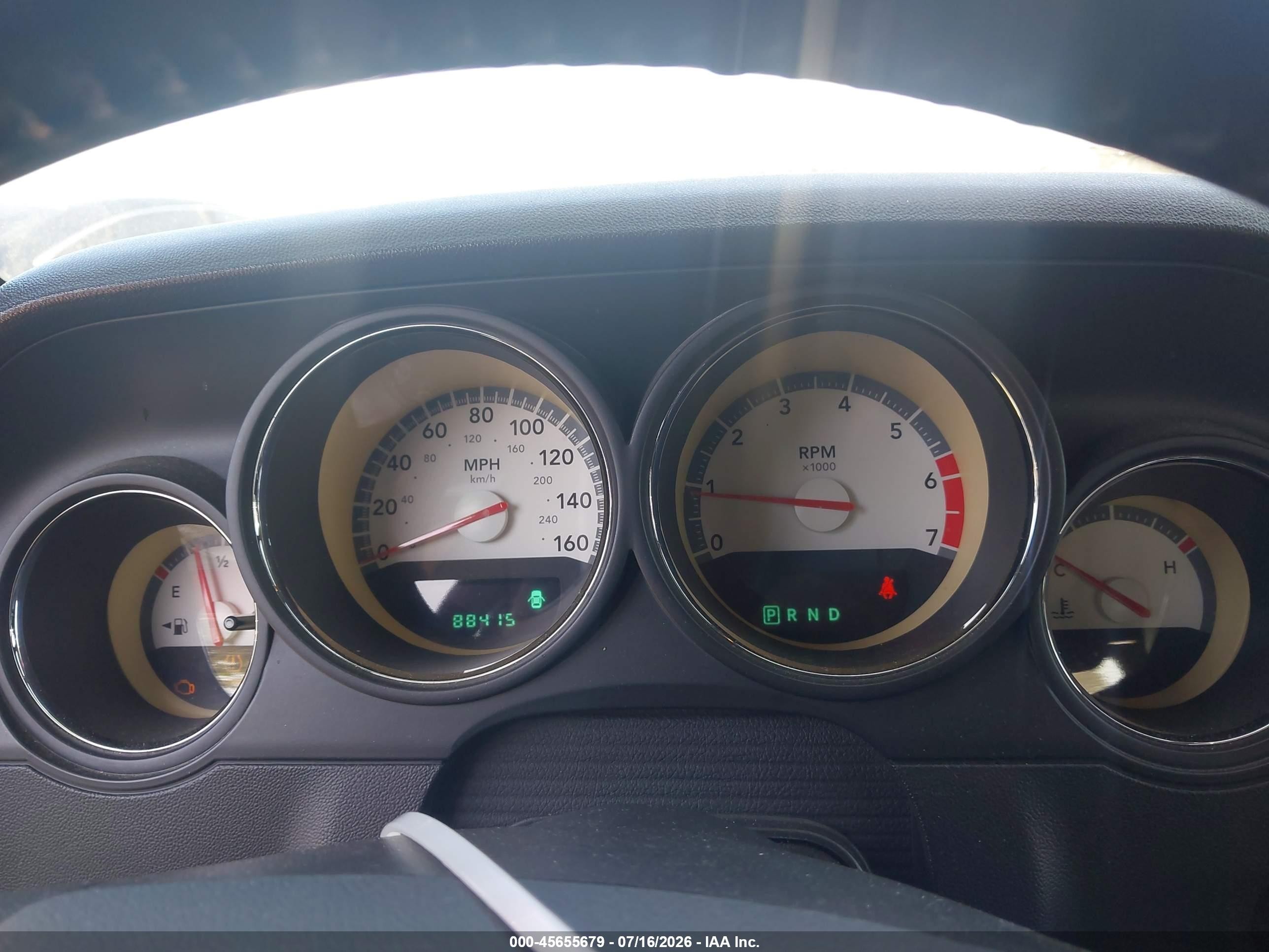 2010 Dodge Challenger R/t Red vin: 2B3CJ5DT5AH261439