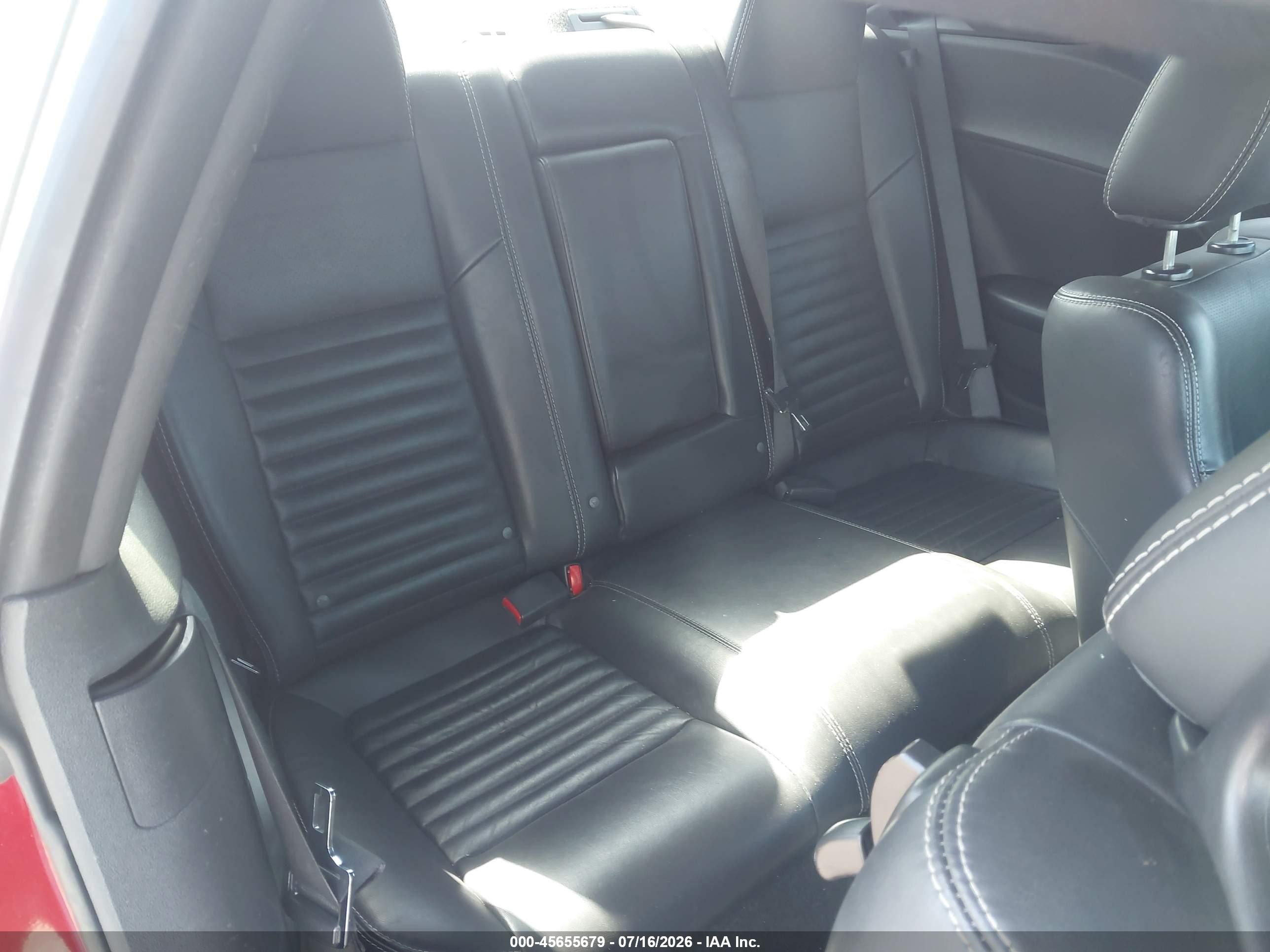 2010 Dodge Challenger R/t Red vin: 2B3CJ5DT5AH261439
