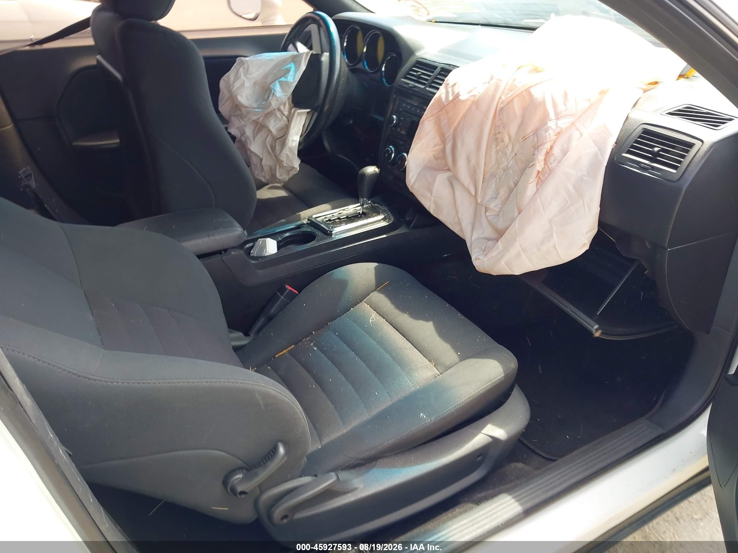 2010 Dodge Challenger R/t White vin: 2B3CJ5DT5AH283652