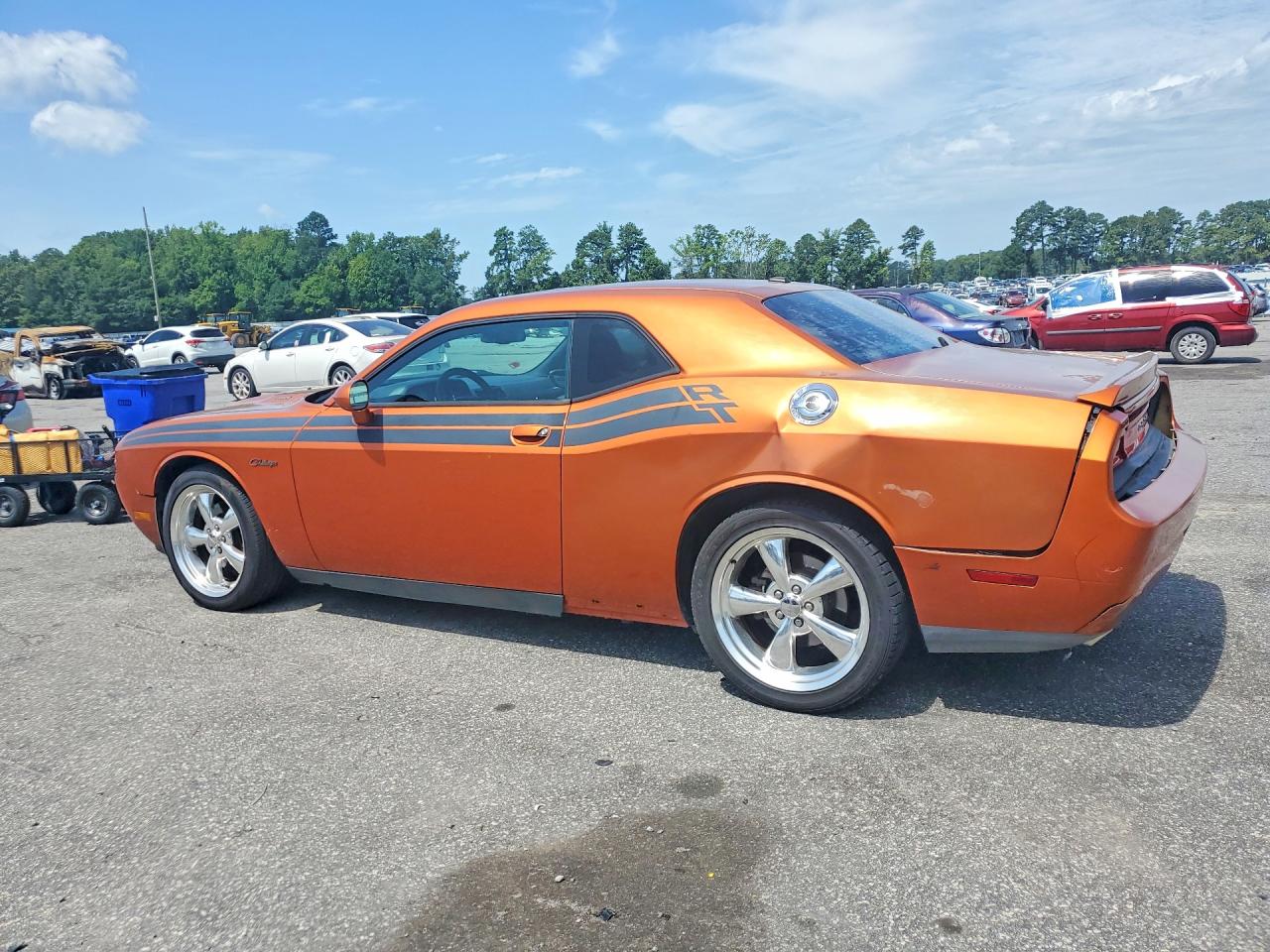 2011 Dodge Challenger Orange vin: 2B3CJ5DT6BH565543